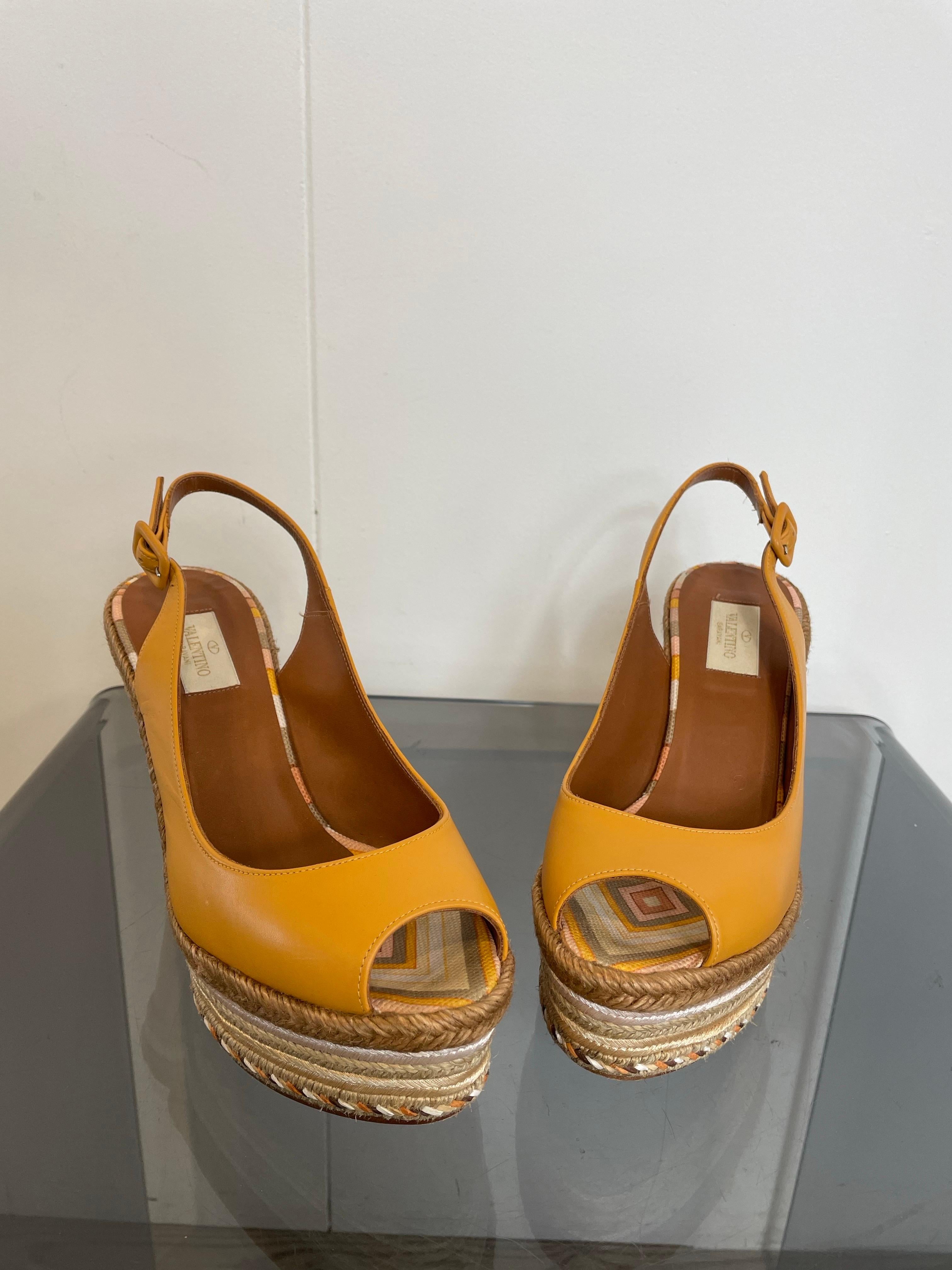 Valentino Keile Modell Espadrillas (Braun) im Angebot
