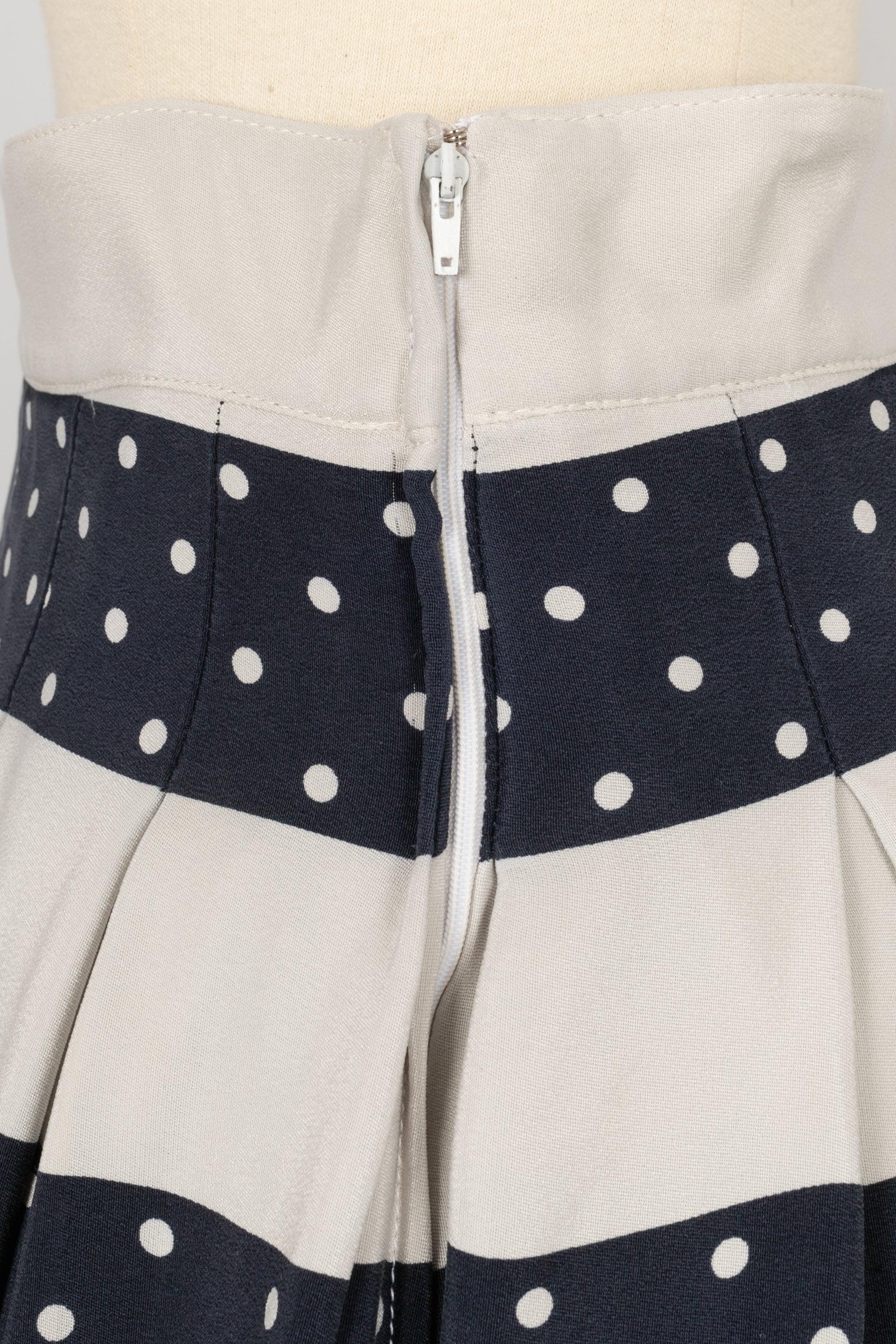 Valentino White and Blue Silk Dotted Skirt For Sale 2