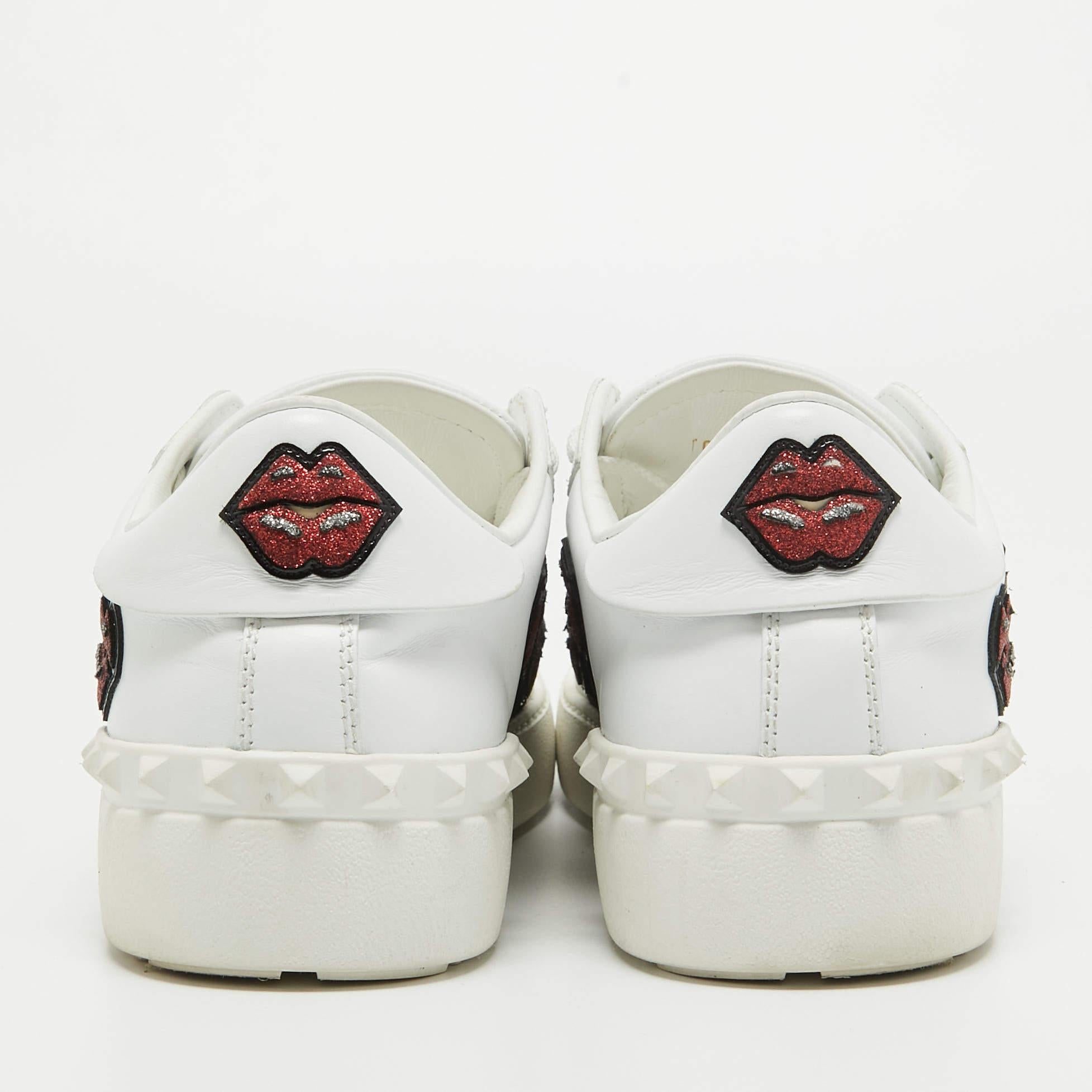 Valentino White/Black Leather and Suede Kiss Me Sneakers Size 39 For Sale 3