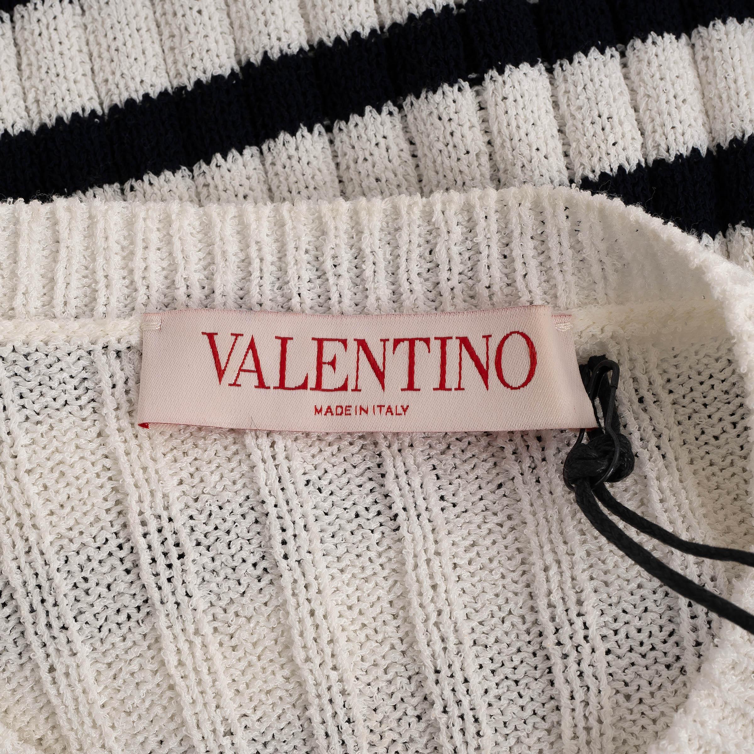 VALENTINO white & black viscose 2023 STRIPED RIB-KNIT Sweater XS For Sale 2