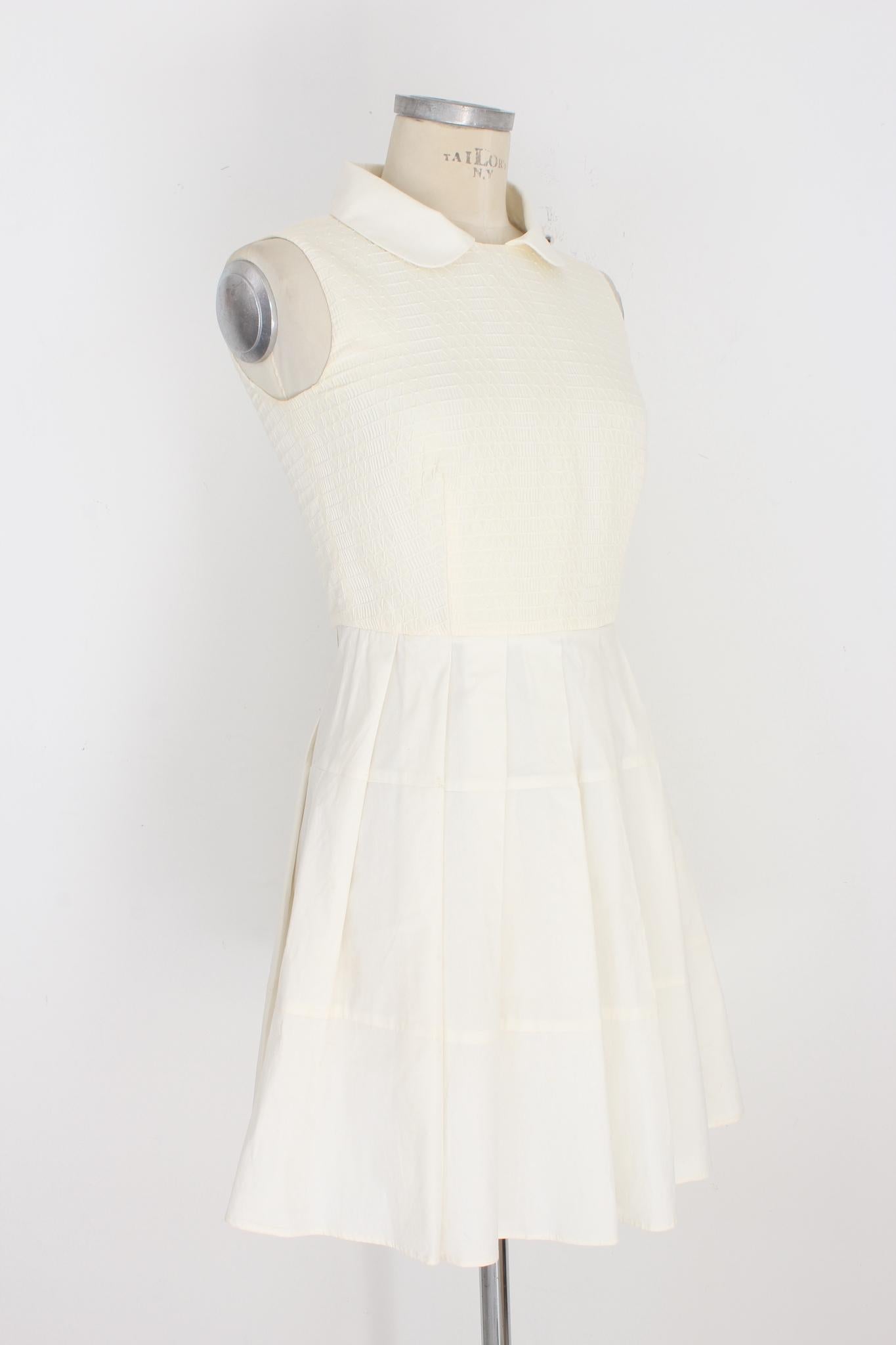 Women's Valentino White Cotton Sheath Dress 2000s For Sale