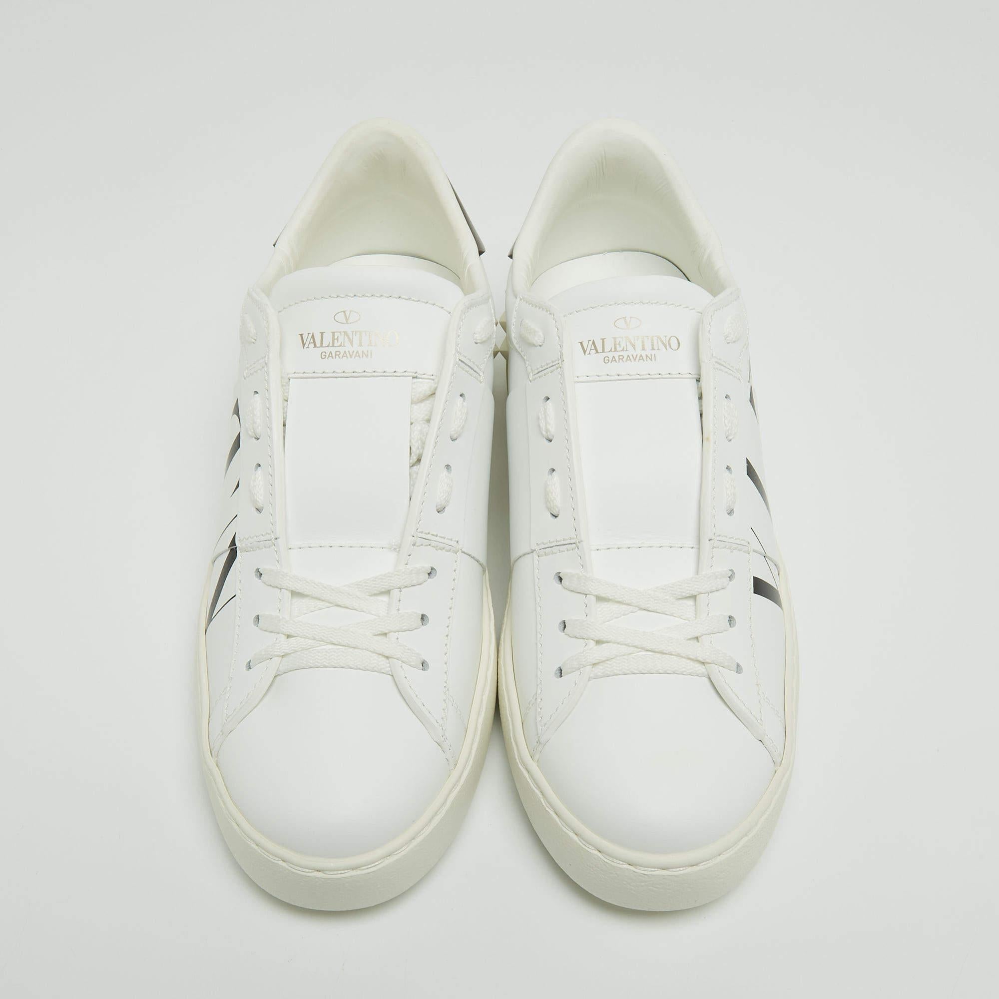 Coming in a classic silhouette, these designer sneakers are a seamless combination of luxury, comfort, and style. These sneakers are finished with signature details and comfortable insoles.

Includes
Original Dustbag, Original Box, Extra Laces, Info