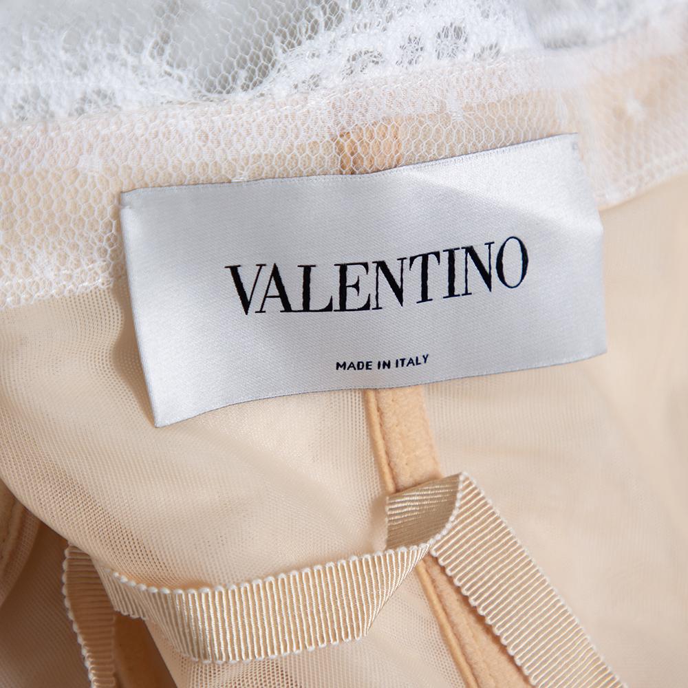 Valentino - Robe midi asymétrique à volants en dentelle blanche, taille M Pour femmes en vente