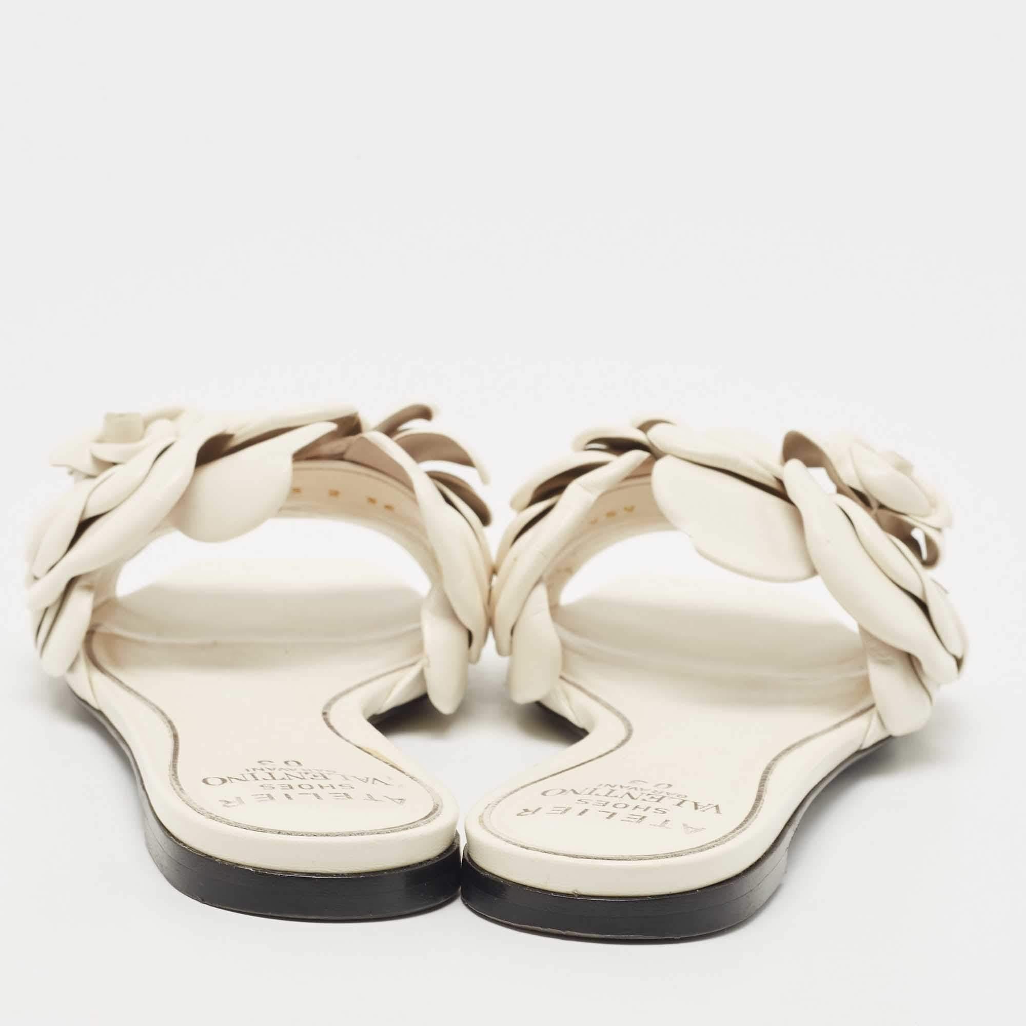 Blanc Chaussures plates en cuir blanc Atelier 03 Rose Edition de Valentino, Taille 36