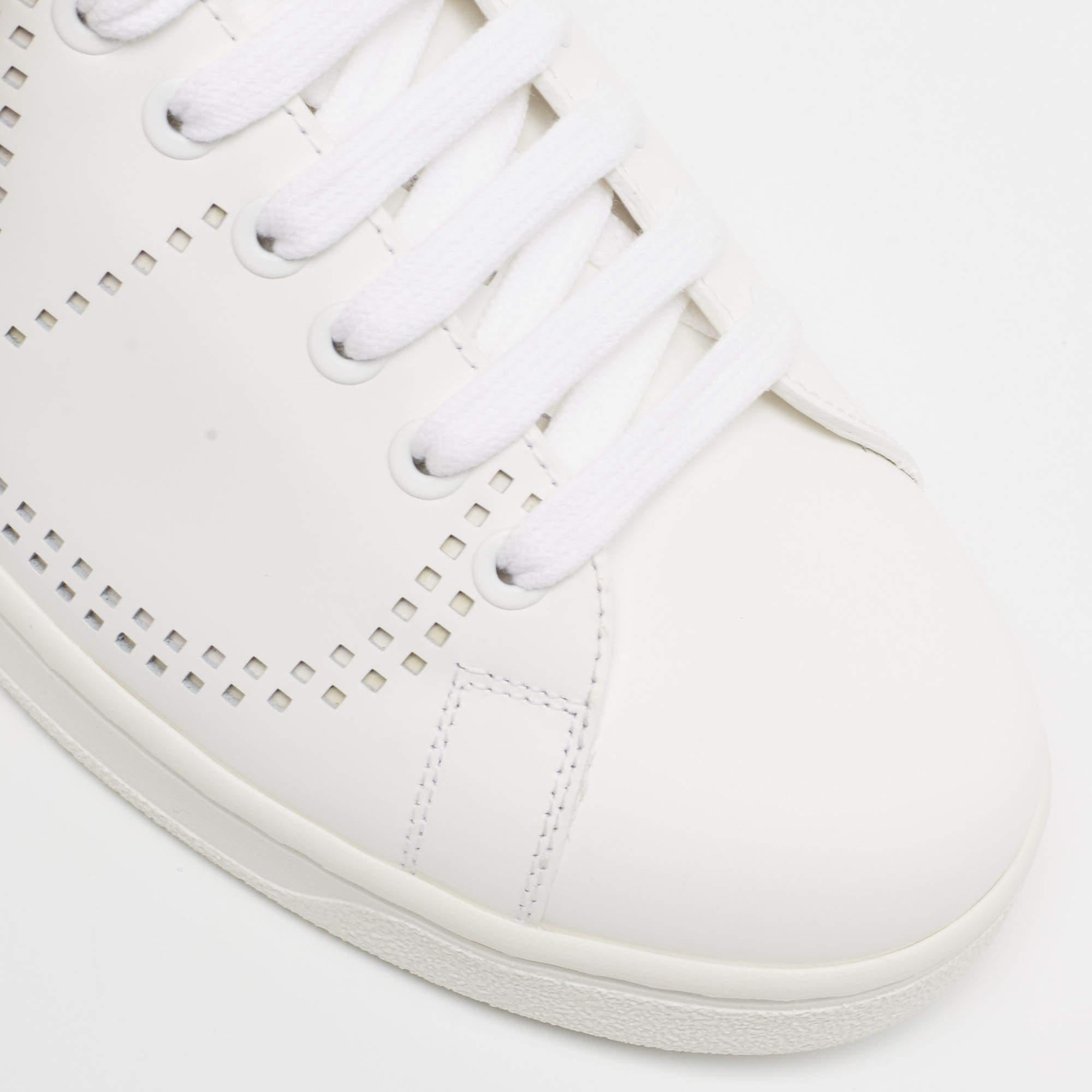 Valentino White Leather Backnet Rockstud Low Top Sneakers Size 39.5 4