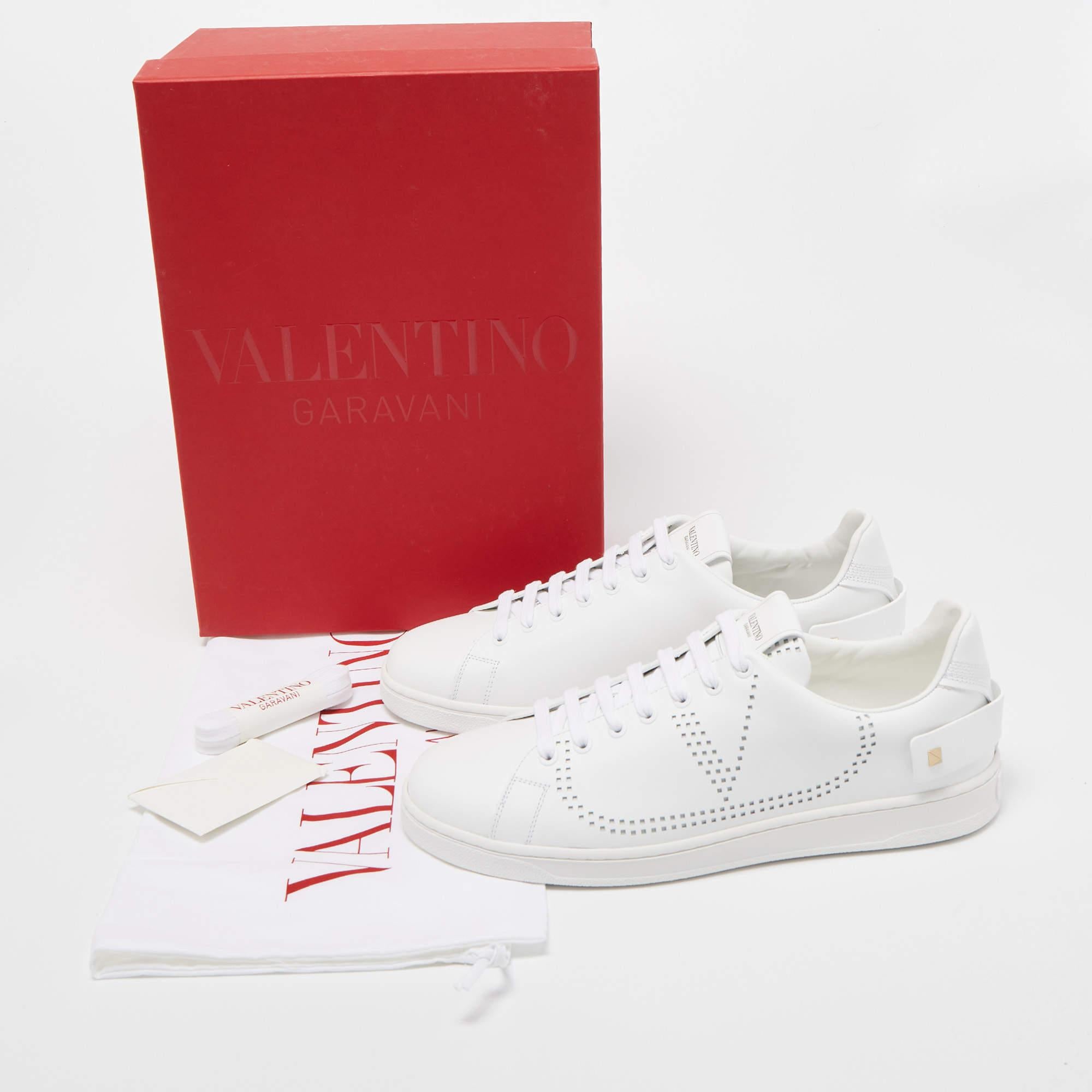 Valentino White Leather Backnet Studded Low Top Sneakers Size 42 4