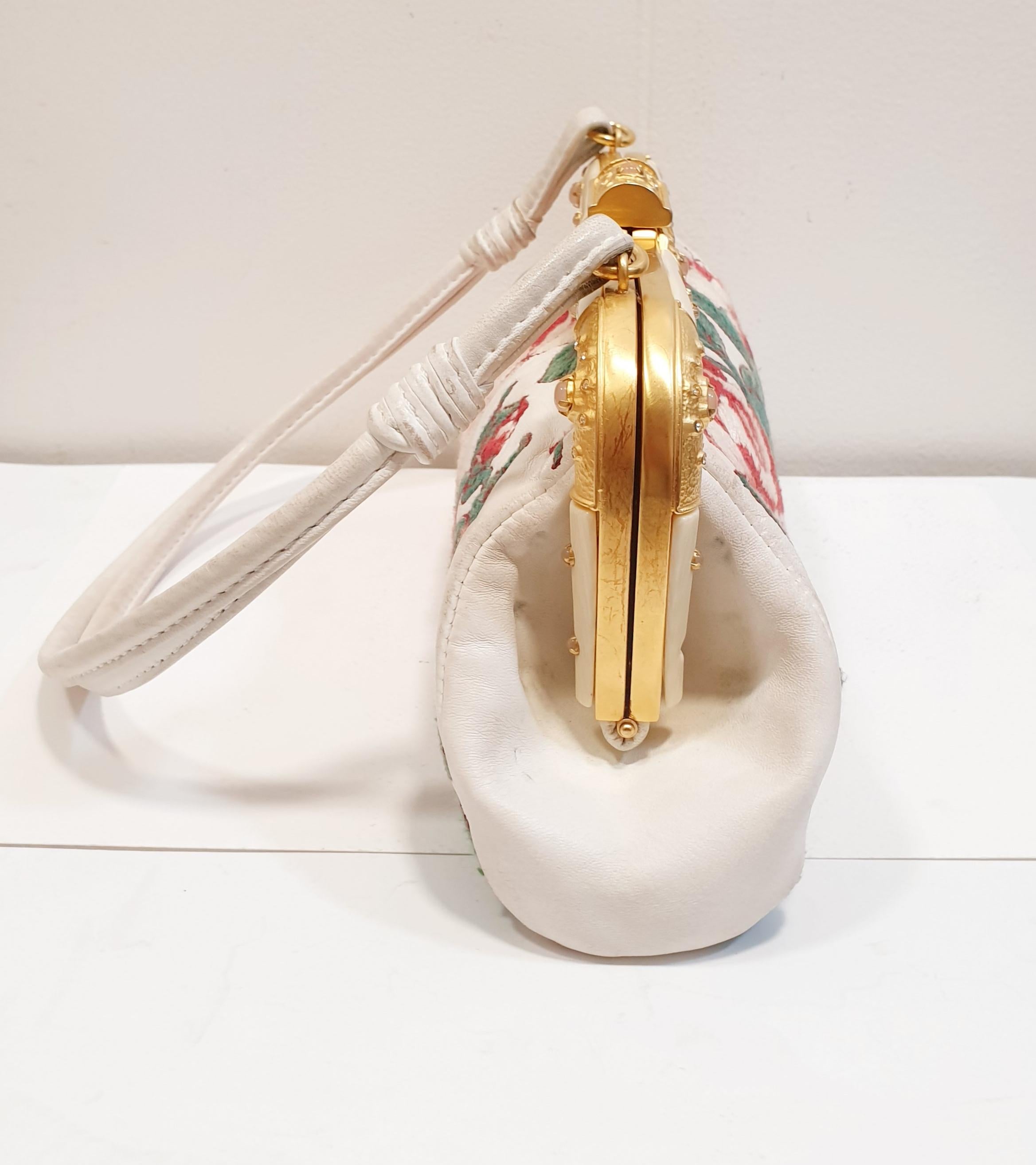 how to spot a fake valentino bag