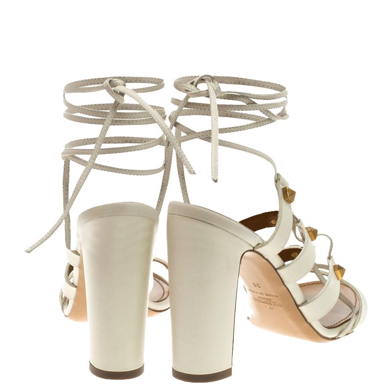 Valentino White Leather Rockstud Block Heel Gladiator Lace Up Sandals Size 39 (Weiß)