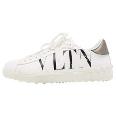 Valentino White Leather VLTN Lace Up Sneakers Size 42 Valentino White Leather VLTN Lace Up Sneakers Size 42