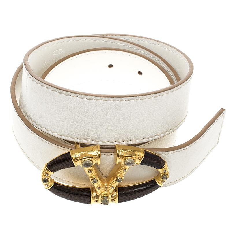 Valentino White Leather Wood Logo Platino Belt 95 CM In Good Condition In Dubai, Al Qouz 2