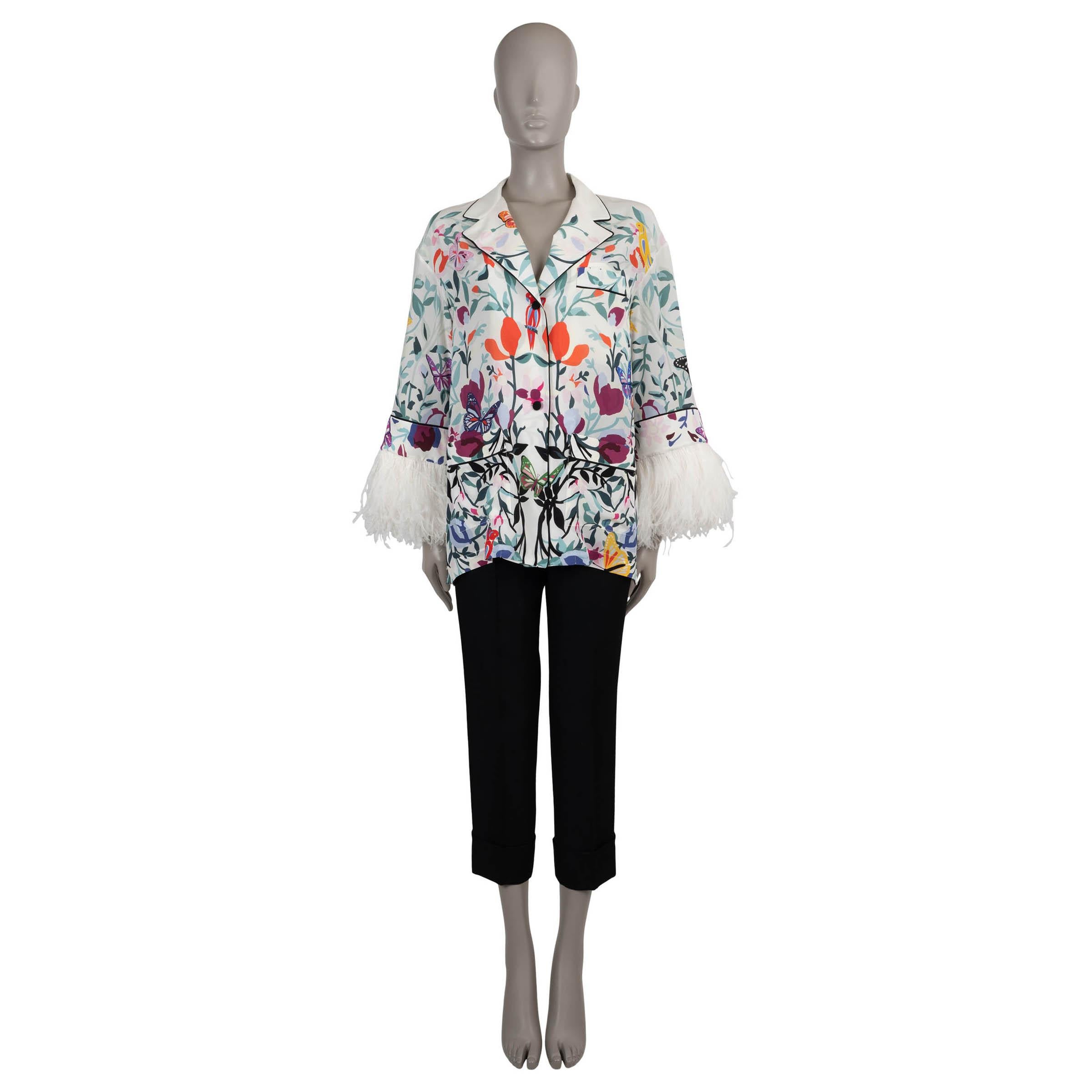 VALENTINO white & multi silk 2022 FLORAL FEATHER TRIM PAJAMA Blouse Shirt S In Excellent Condition For Sale In Zürich, CH