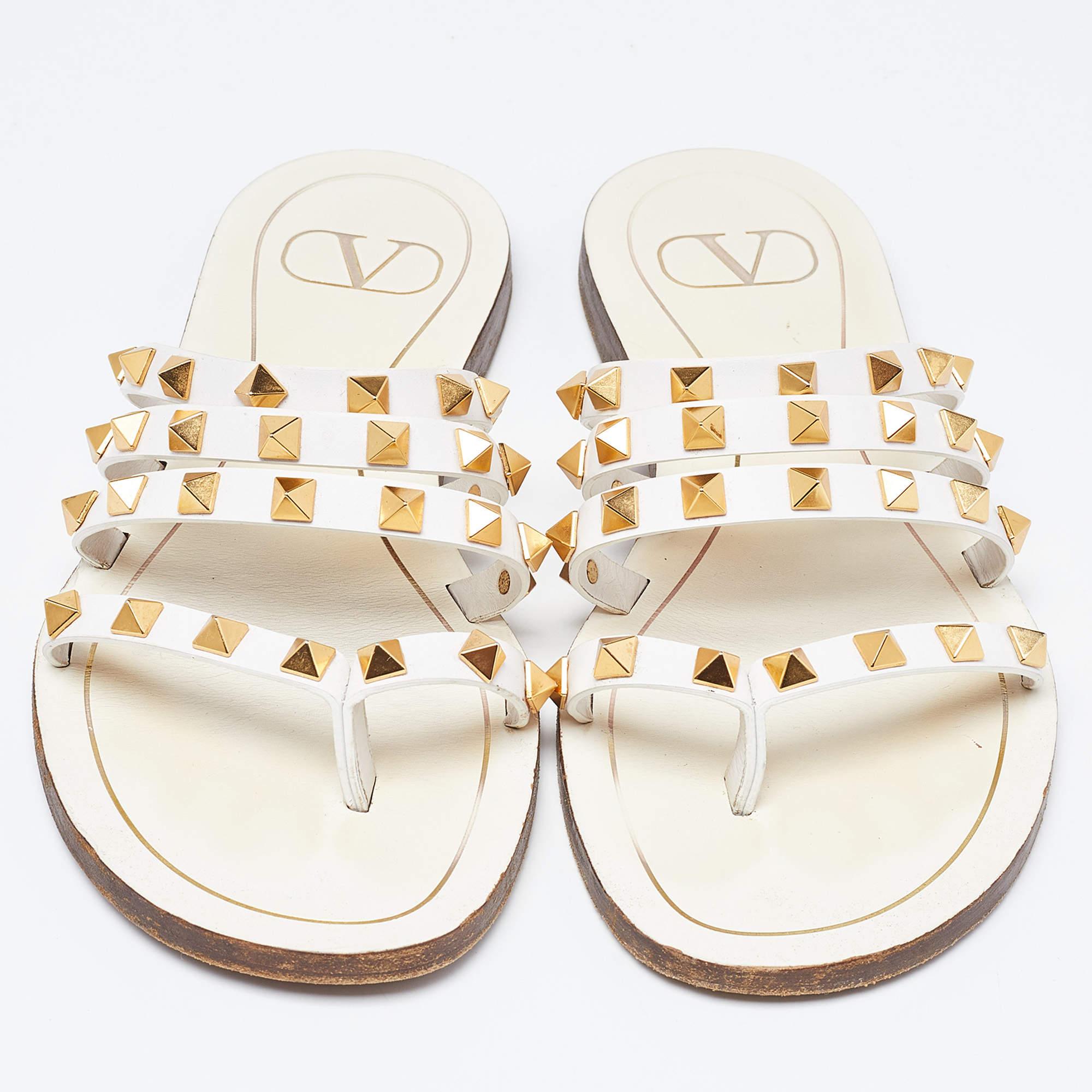 Valentino White Patent Leather Rockstud Flat Slides Size 36.5 For Sale 1