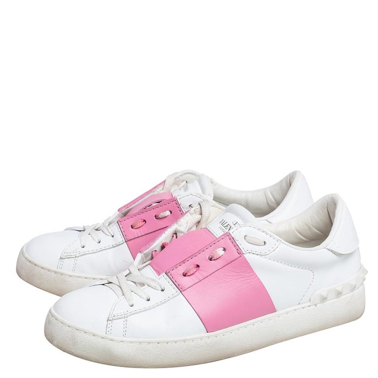Valentino White/Pink Leather Rockstud Color Block Low Top Sneakers Size 39  at 1stDibs