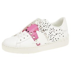 Valentino White/Pink Leather Rockstud Untitled Low Top Sneakers Size EU 38 Valentino White/Pink Leather Rockstud Untitled Low Top Sneakers Size EU 38