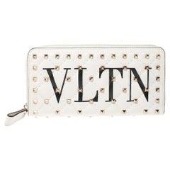 Valentino White Quilted Leather VLTN Rockstud Spike.It Continental Wallet