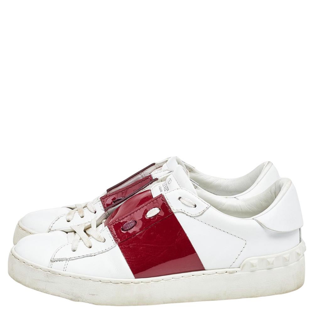 Valentino White/Red Leather and Patent Leather Rockstud Low Top Sneakers Size 38 In Good Condition In Dubai, Al Qouz 2