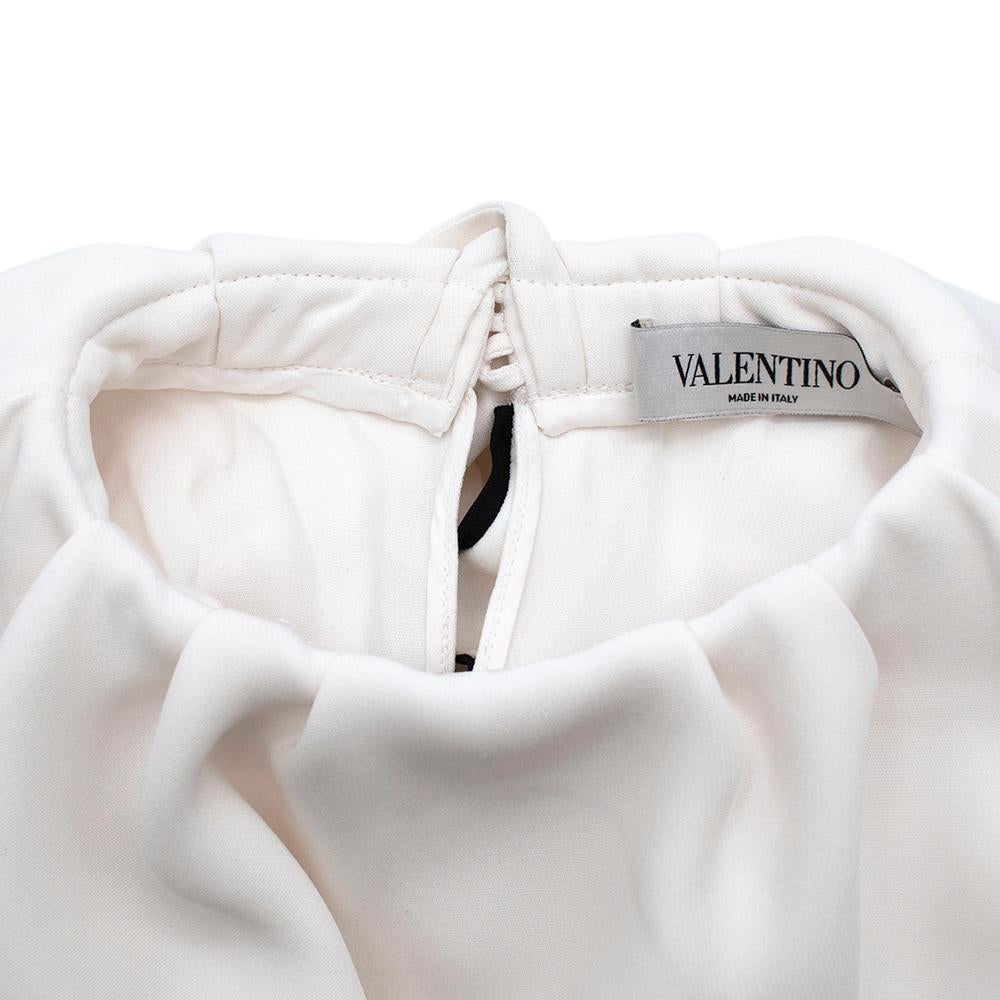 Valentino White Silk Ruffle Neck Cold Shoulder Blouse - Size US 4 For Sale 4
