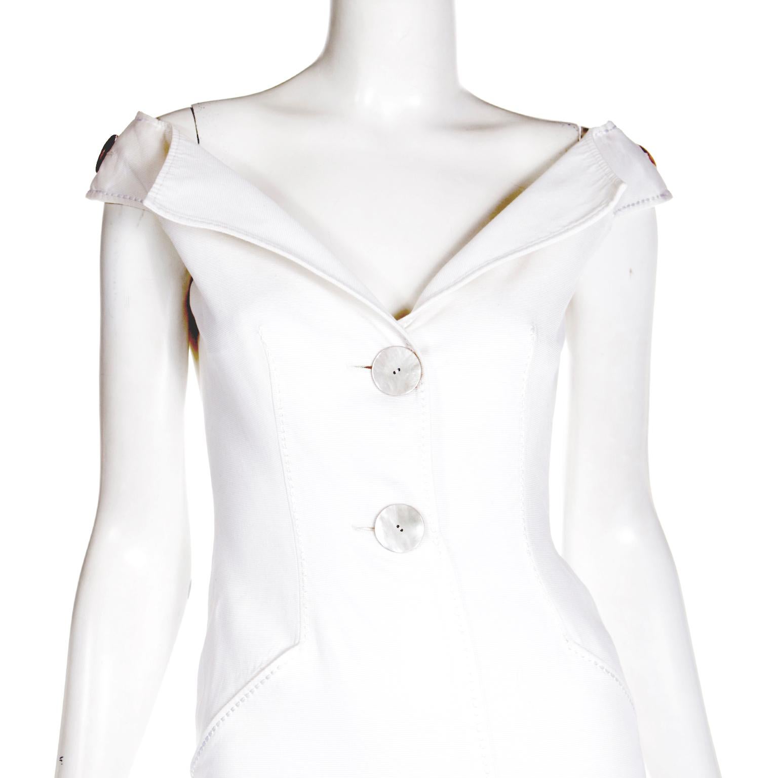Valentino White Summer Sheath Dress With Mother of Pearl Buttons For Sale 2