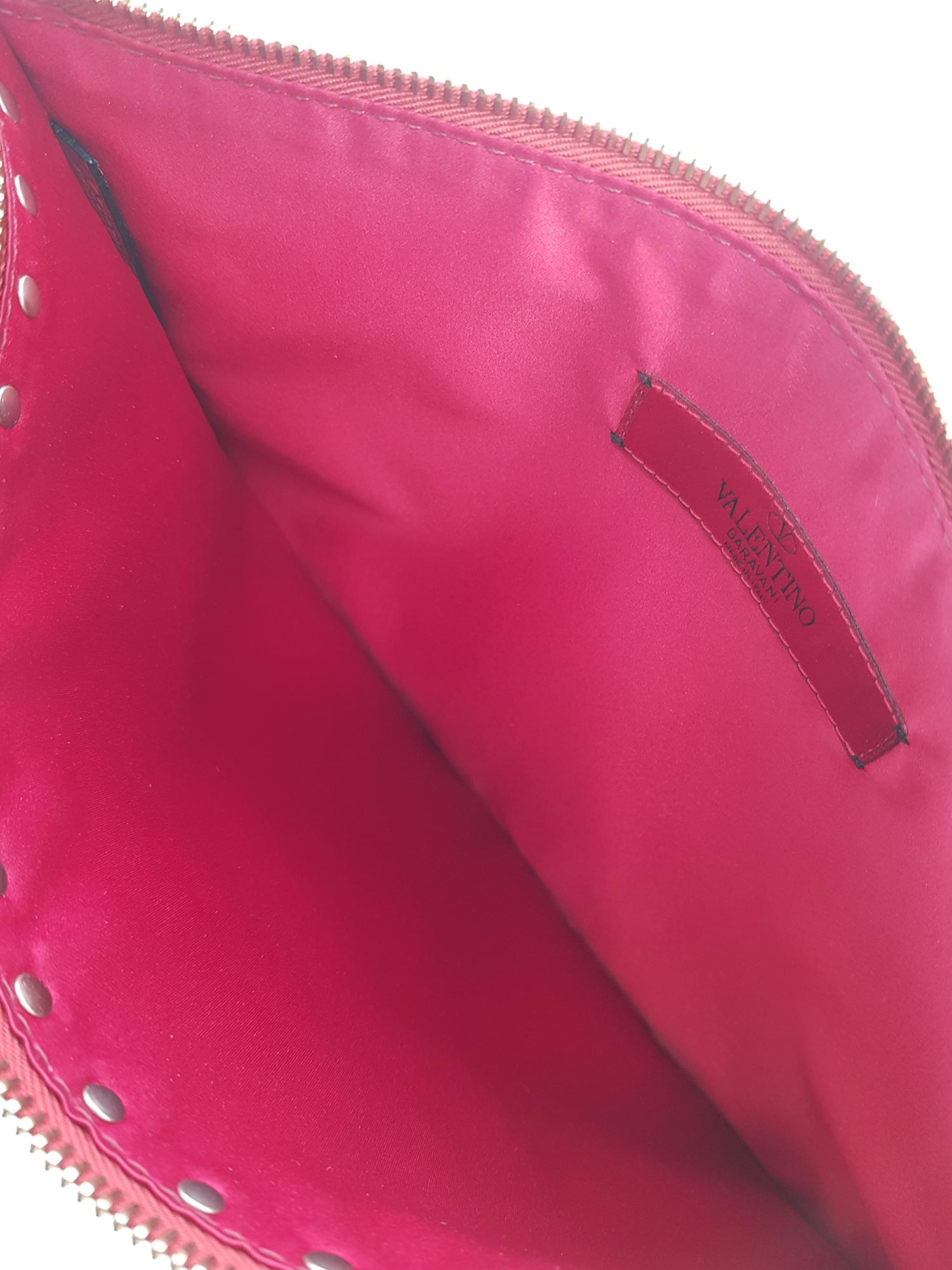 Valentino Woman Handbag Rockstud Red Leather In Good Condition For Sale In Milan, IT