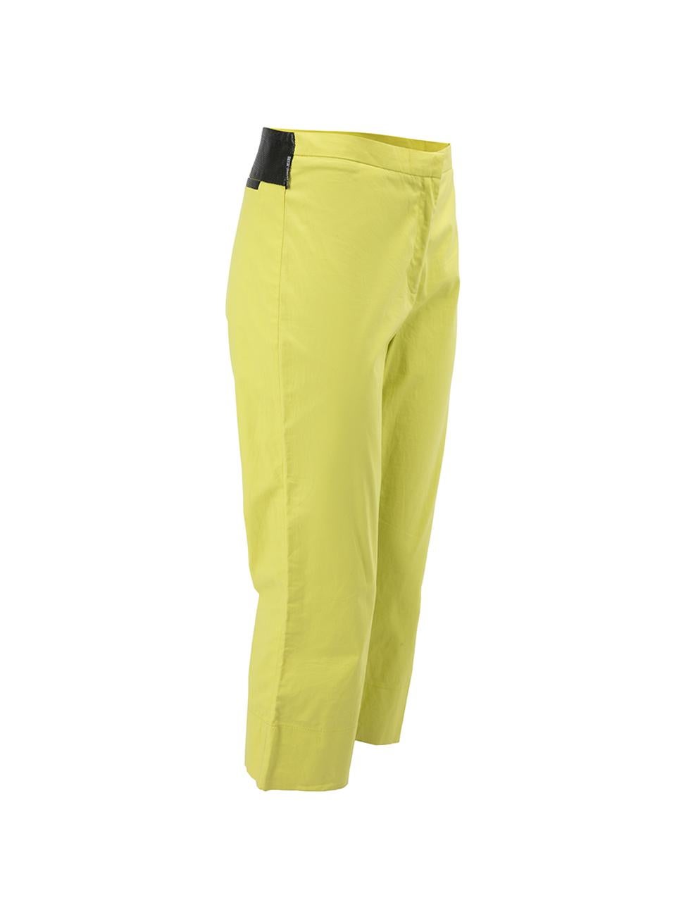 CONDITION is Good. Minor wear to trousers is evident. Light wear to lining with writing at centre back and faint linear mark to left leg on this used Valentino Jeans designer resale item.



Details


Lime green

Cotton

Flared trousers

Cropped