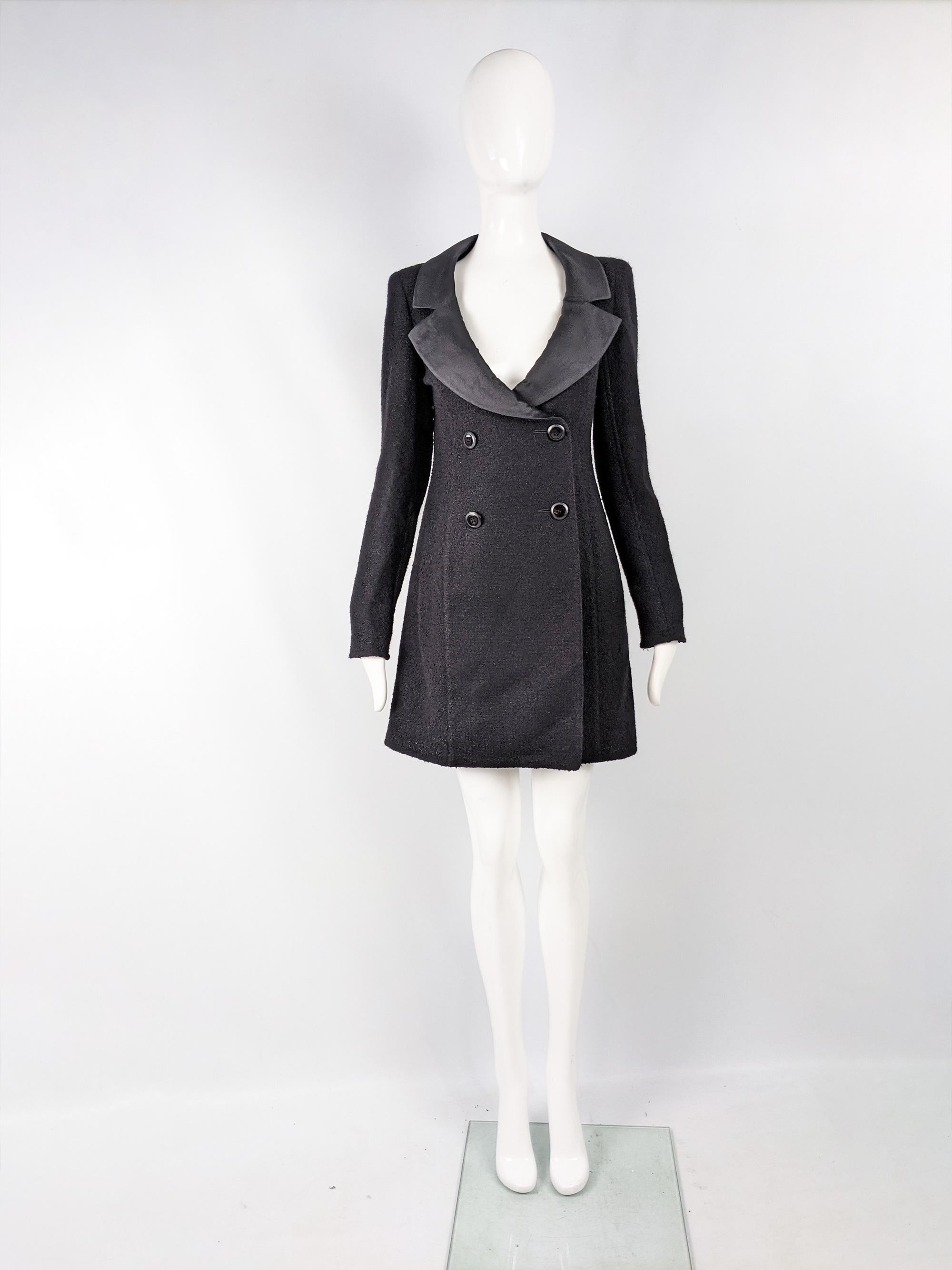 An ultra chic hip length vintage womens Valentino tailored blazer jacket from the early 90s in a lightweight black bouclé tweed with a deep scoop neckline and double breasted buttons with moiré taffeta lapels. 

Size: Not indicated; fits like a UK