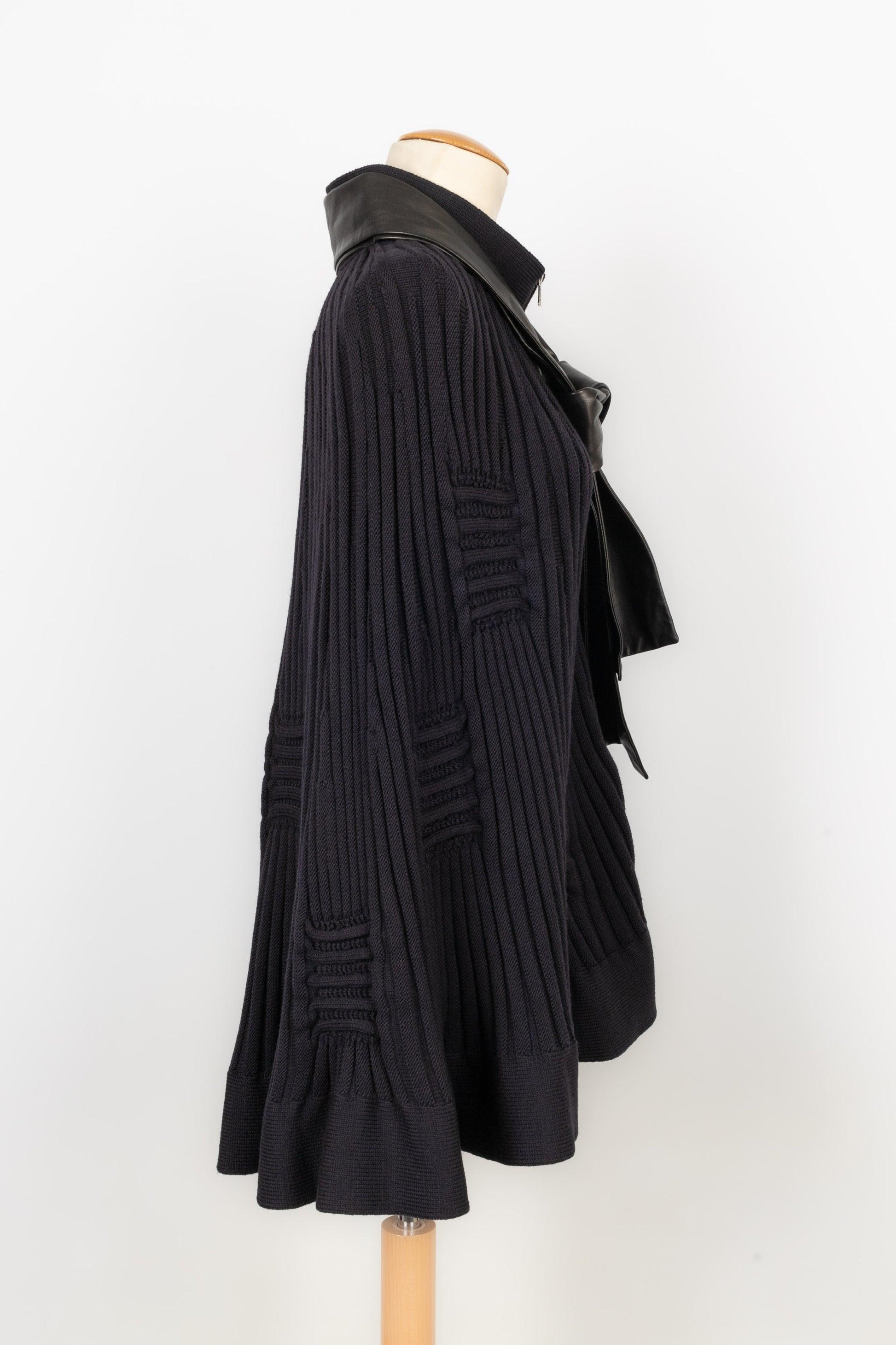 Valentino Wool Cape with Black Leather Ascot Tie For Sale 2