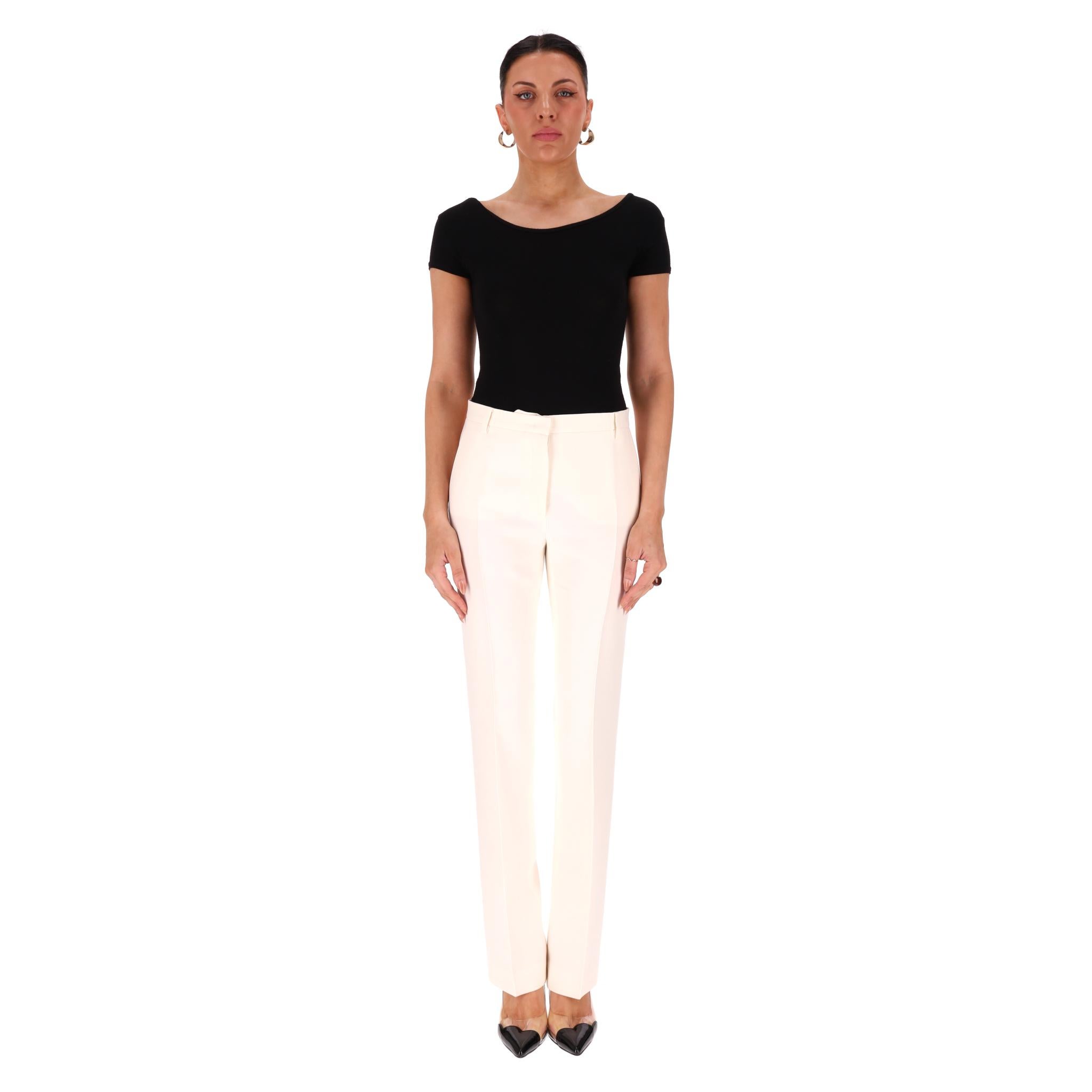 Valentino Wool & Silk Blend Straight-Leg Trousers

Ivory trousers crafted from wool and silk blend in a straight-leg silhouette.

Featuring pressed creases, side pockets and belt loops.

Rrp Approx. £1,200

Size – 40IT

Condition –