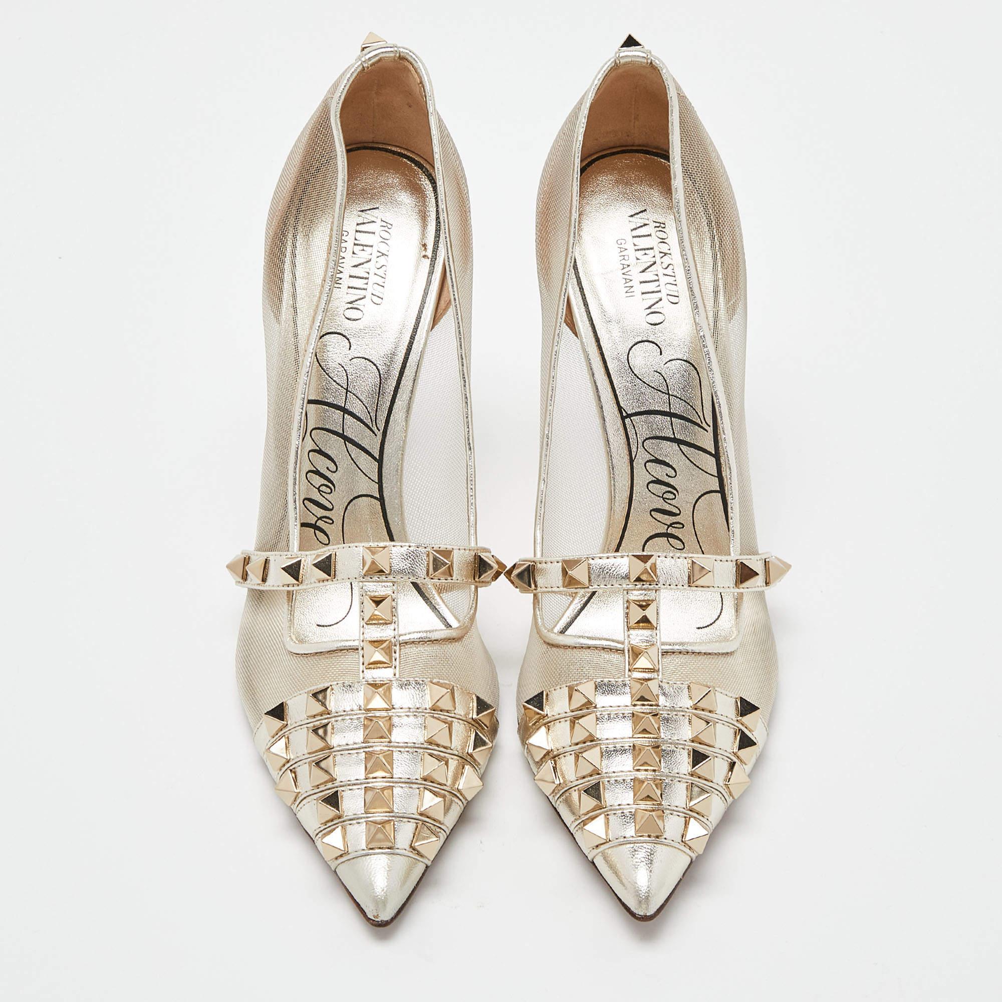 Wonderfully-crafted shoes added with notable elements to fit well and pair perfectly with all your plans. Make these Valentino x Alcove pumps yours today!

Includes:  Original Dustbag, Original Box, Extra Tips, Info Booklet, Invoice

