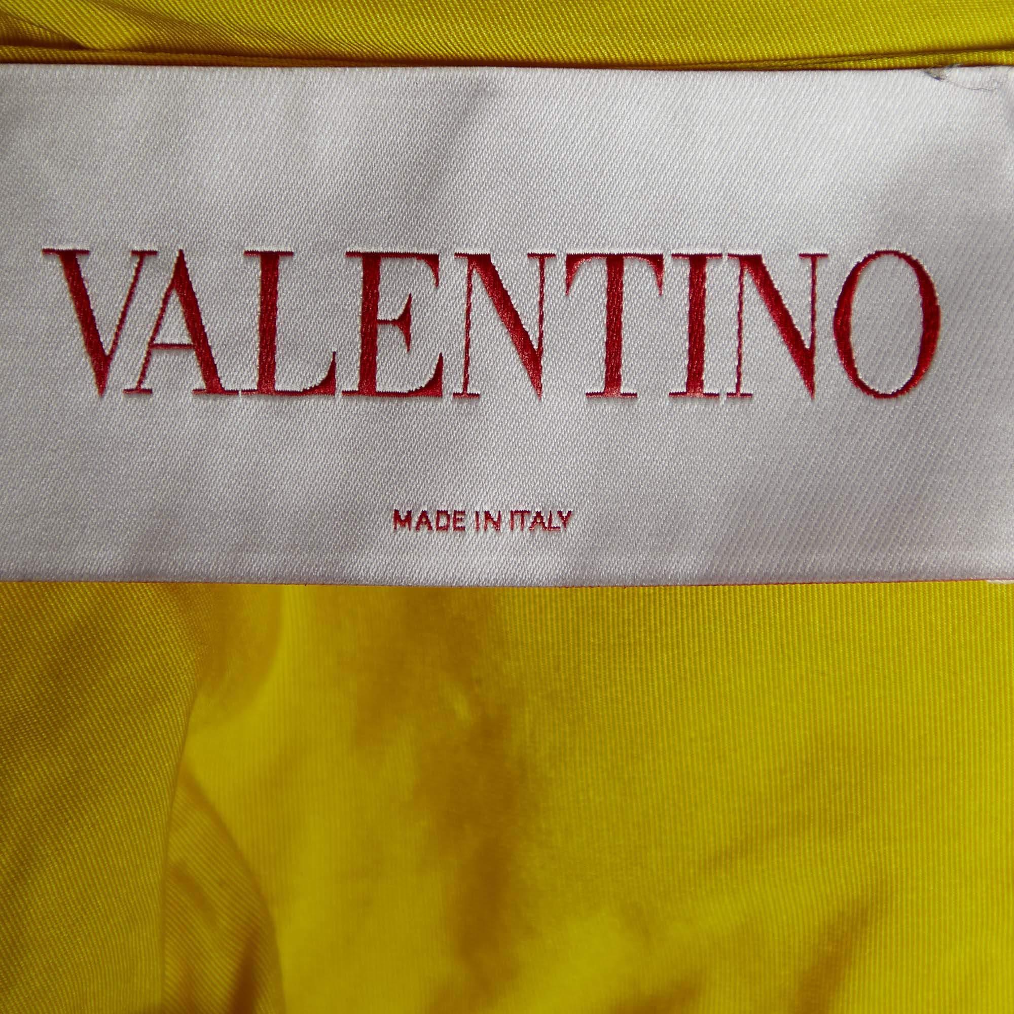 Valentino - Robe longue ouverte au dos en faille jaune M Excellent état - En vente à Dubai, Al Qouz 2