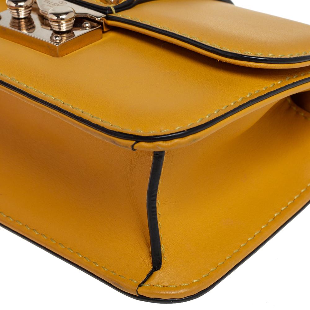Valentino Yellow Leather Mini Glam Lock Flap Shoulder Bag In Good Condition In Dubai, Al Qouz 2