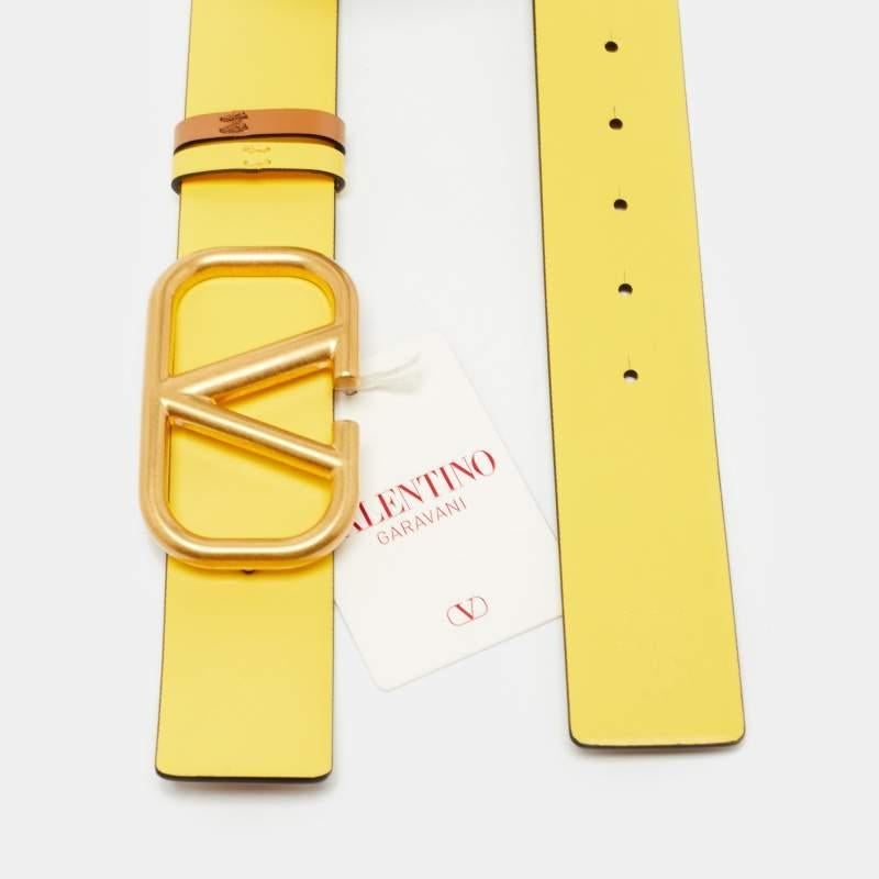 Valentino Yellow Leather VLogo Signature Reversible Belt 65CM For Sale 1