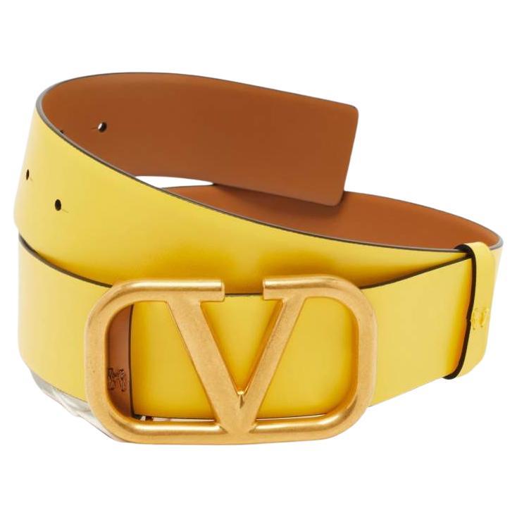 Valentino Yellow Leather VLogo Signature Reversible Belt 65CM For Sale