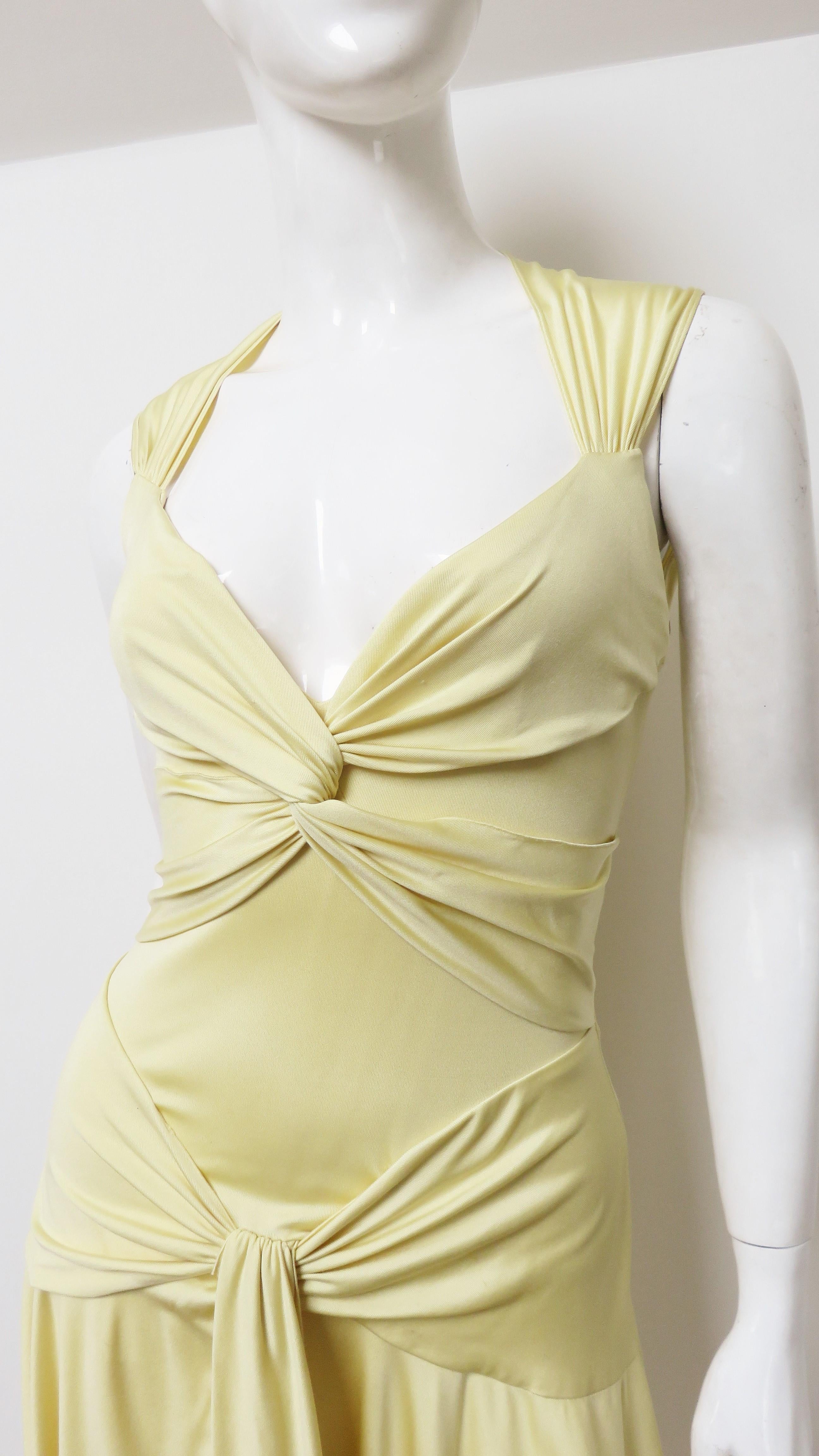 Valentino Gelbes Seidenkleid aus Seide  Damen im Angebot