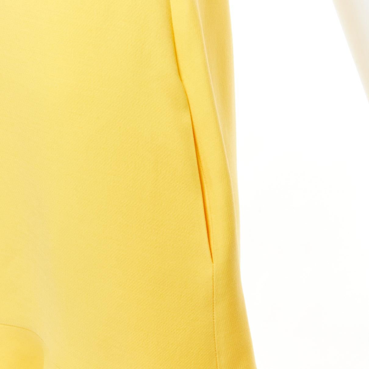 Valentino - Robe évasée à manches courtes en laine et soie jaune IT42 M en vente 4