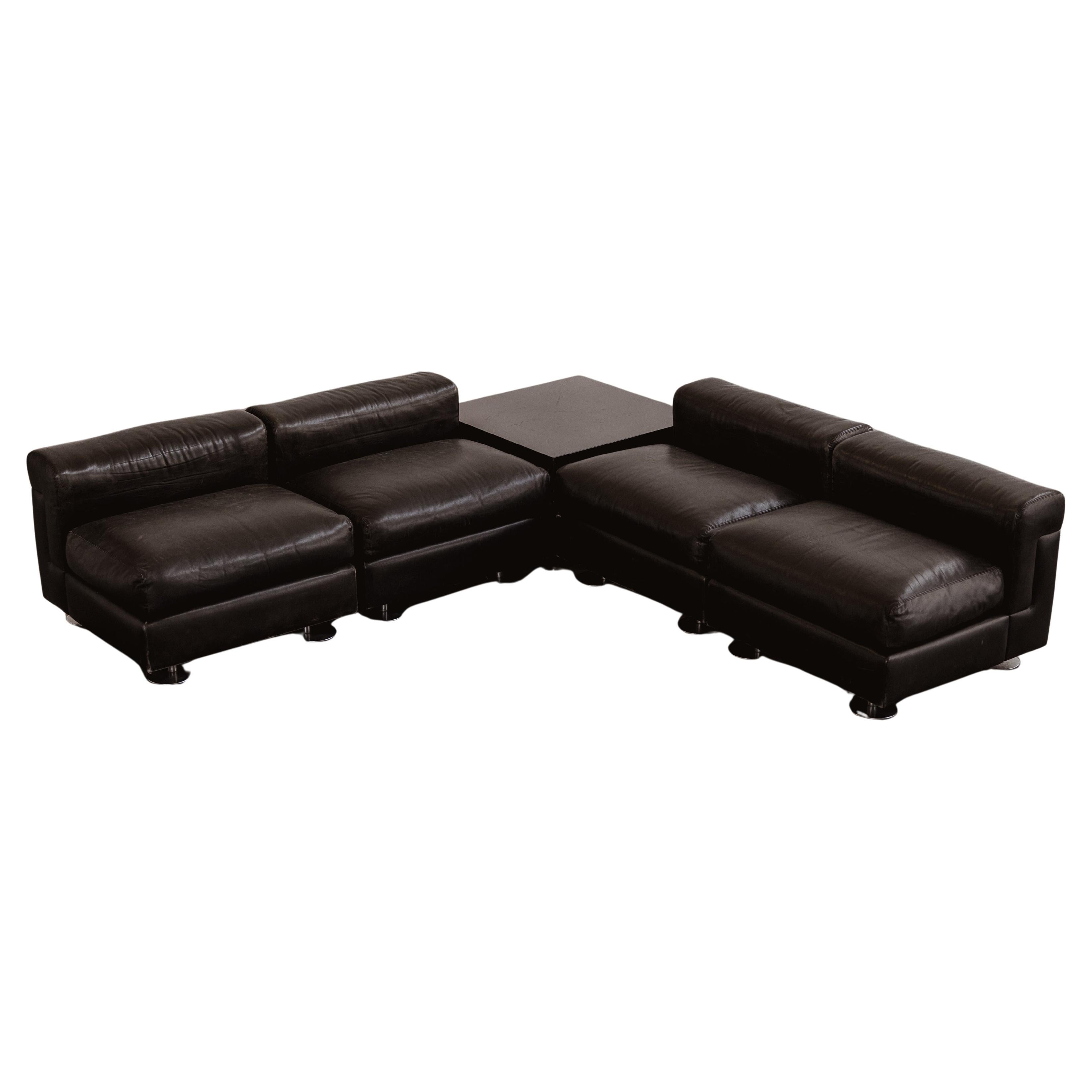 Valeria Borsani & Alfredo Bonetti "D120" Modular Sofa for Tecno, 1966, Set of 4