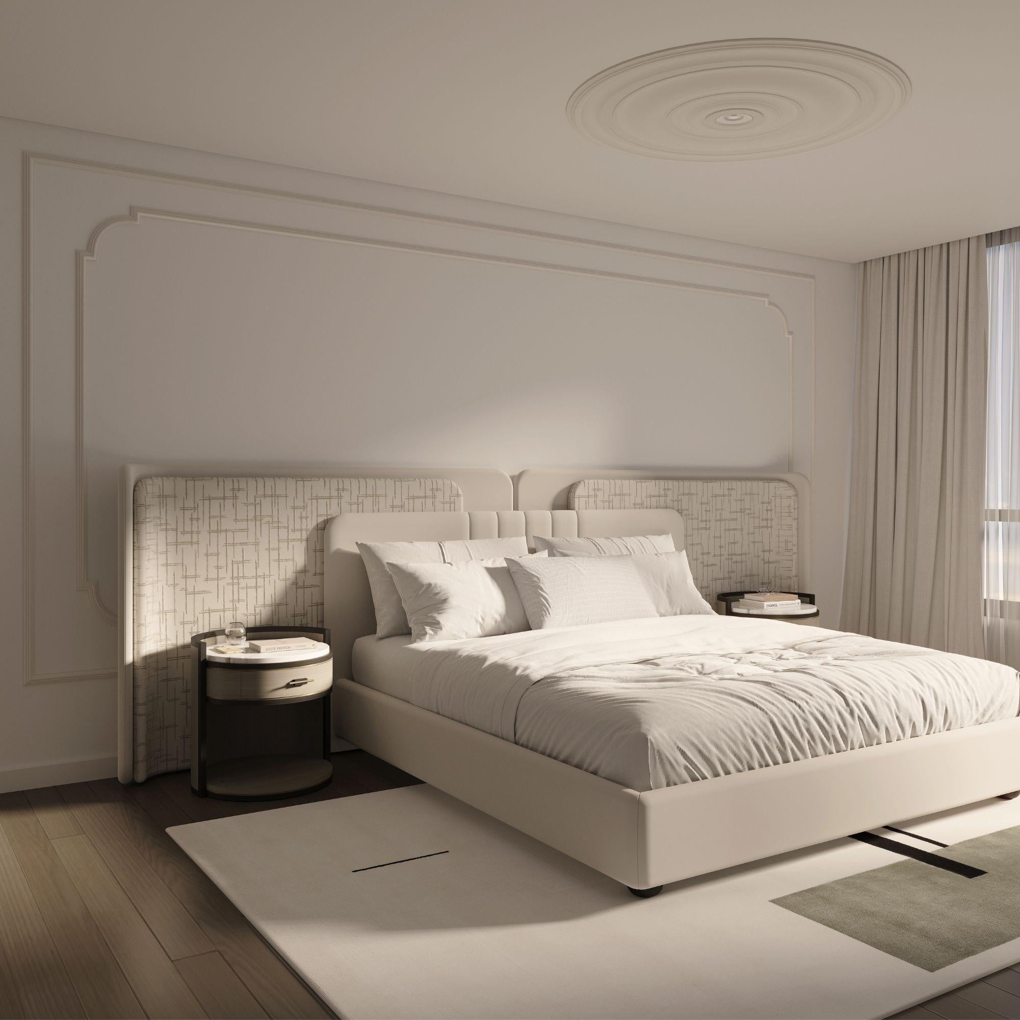 Il comodino Valerian è una raffinata fusione di design contemporaneo ed eleganza senza tempo.

Con un caratteristico piano rotondo e una base semicircolare, la sua forma scultorea conferisce interesse visivo e raffinatezza a qualsiasi spazio.