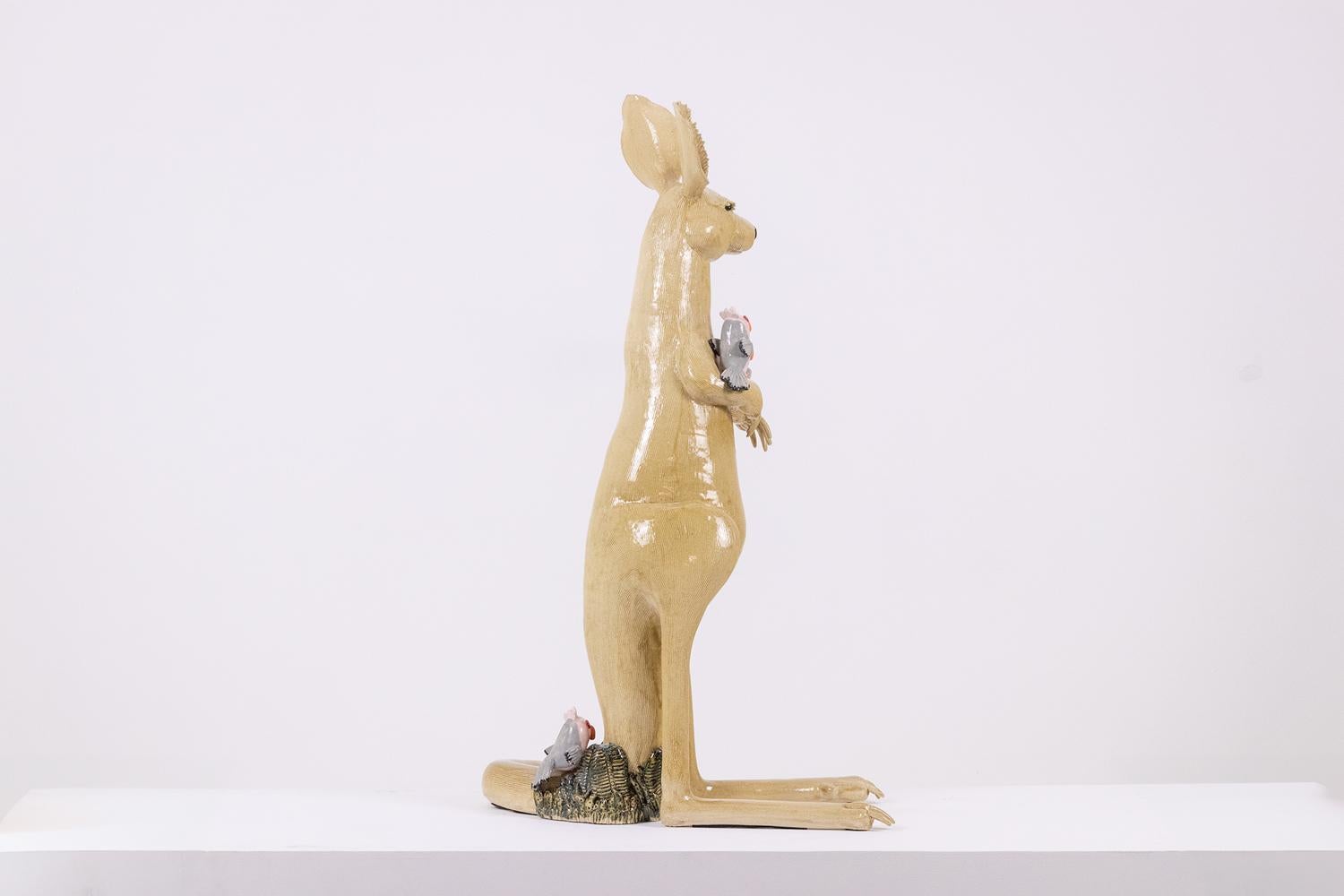 Valérie Courtet. Canguro de cerámica. Obra contemporánea. Francés en venta