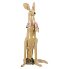 Valérie Courtet. Ceramic kangaroo. Contemporary work.