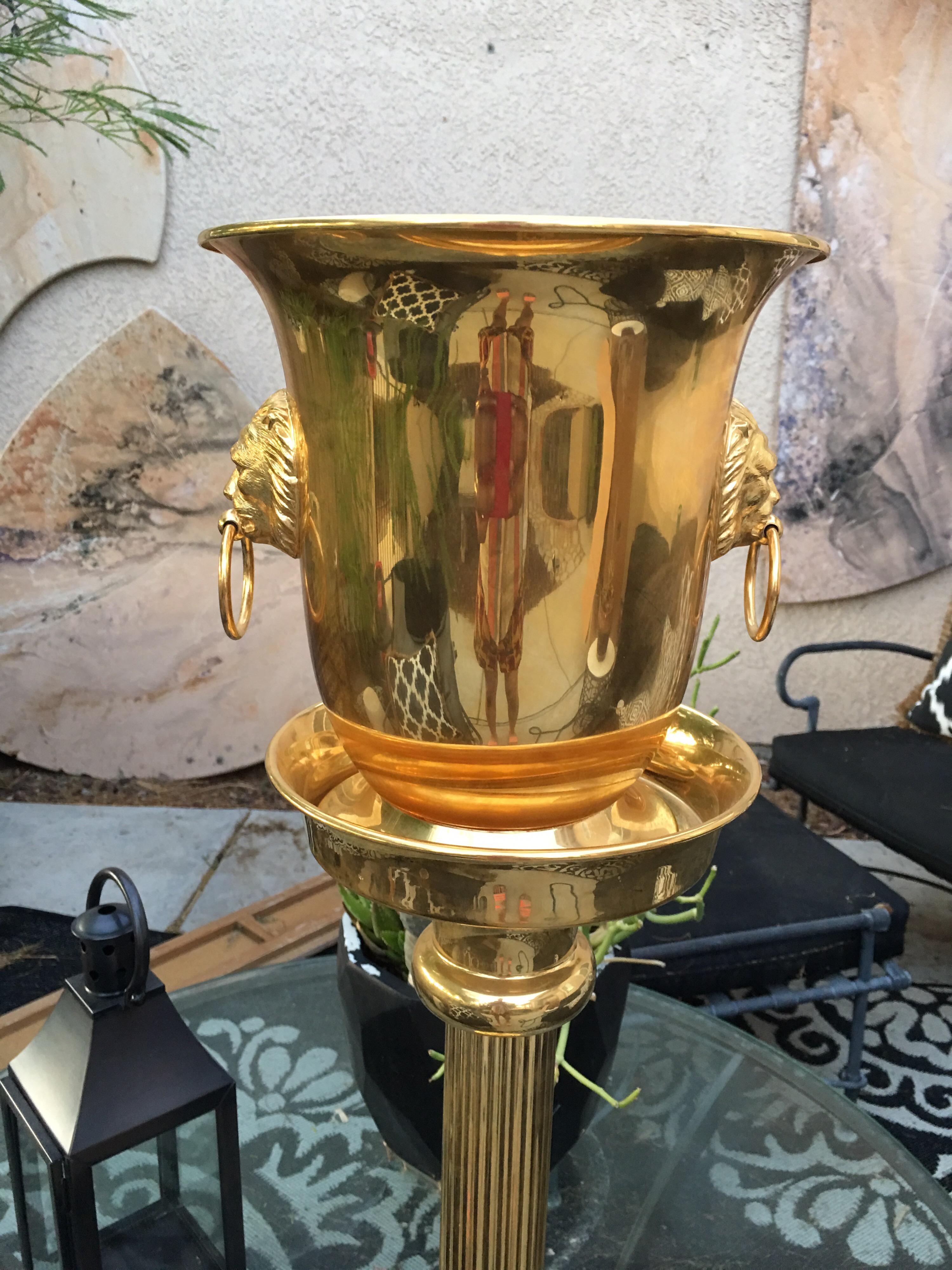 Valerio Hollywood Regency Style 24-Karat Gold Plated Ice Bucket and Stand In Good Condition In Palm Springs, CA