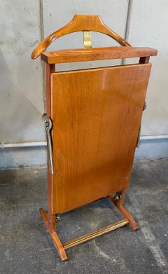 Valet di Ico & Luisa Parisi per Fratelli Reguitti, Valet italiano con portapantaloni.