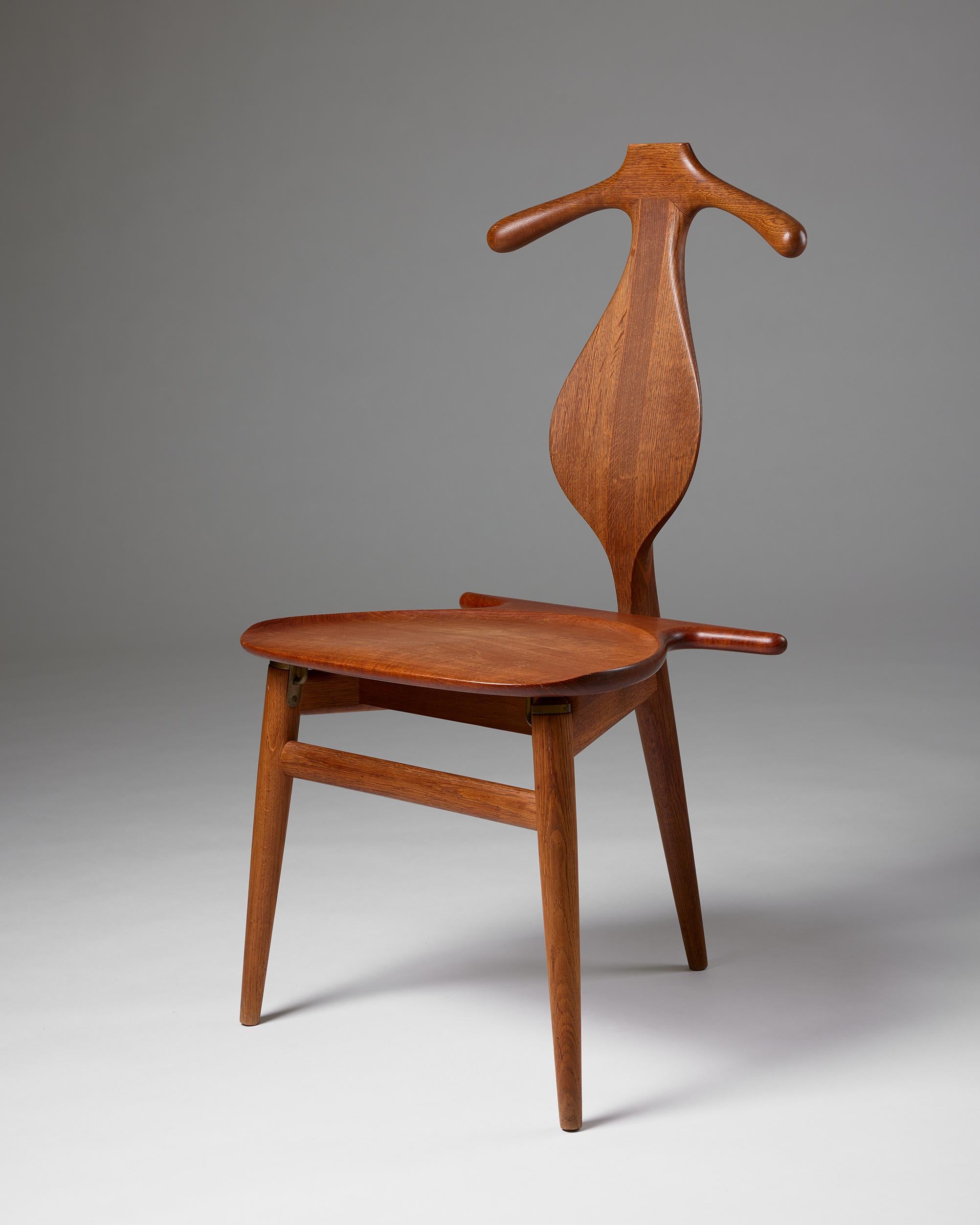 Valet Chair Modell 540, entworfen von Hans J. Wegner für Johannes Jansen, Dänemark (Moderne der Mitte des Jahrhunderts) im Angebot