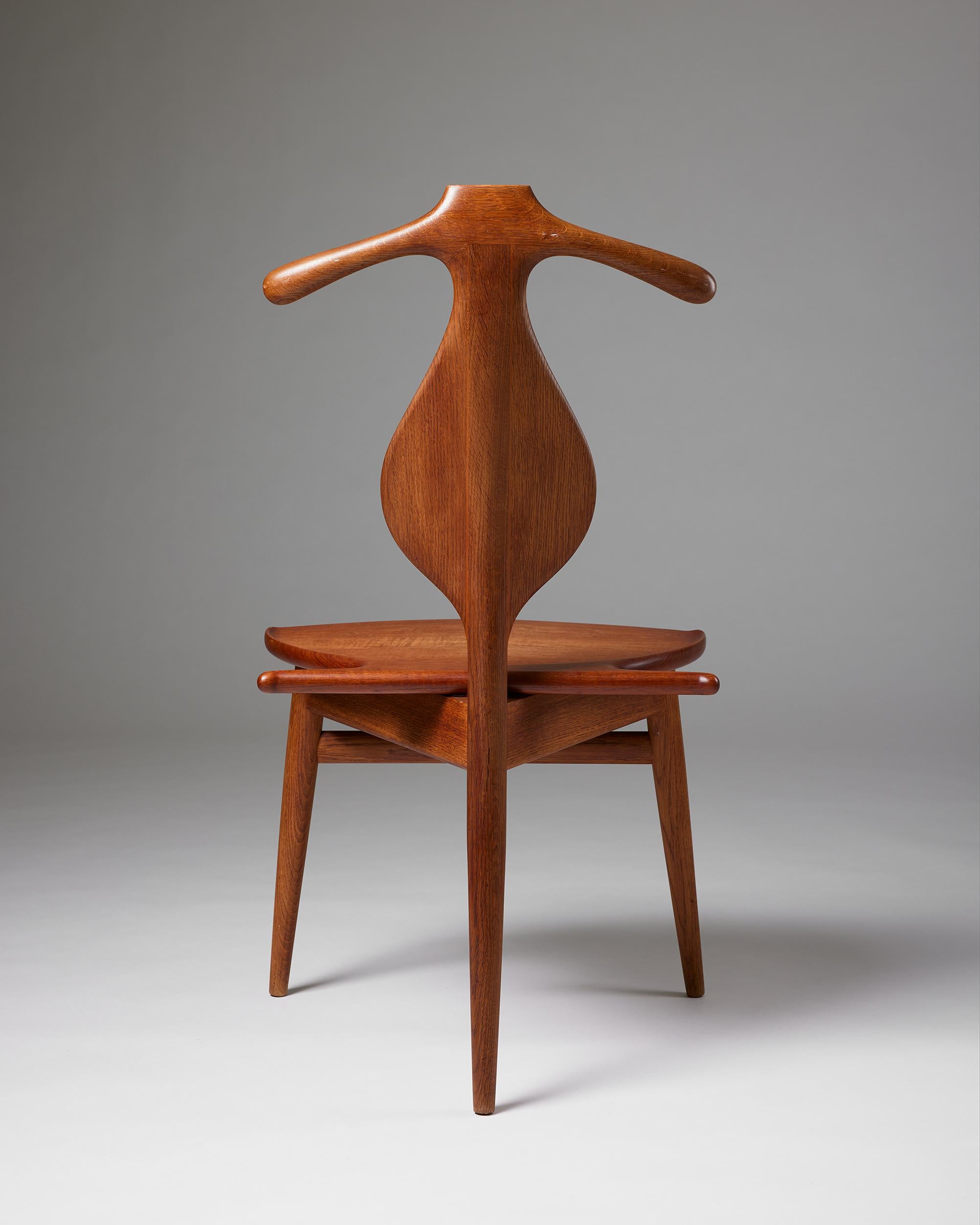 Danois Chaise Valet modèle 540 conçue par Hans J. Wegner pour Johannes Jansen, Danemark en vente