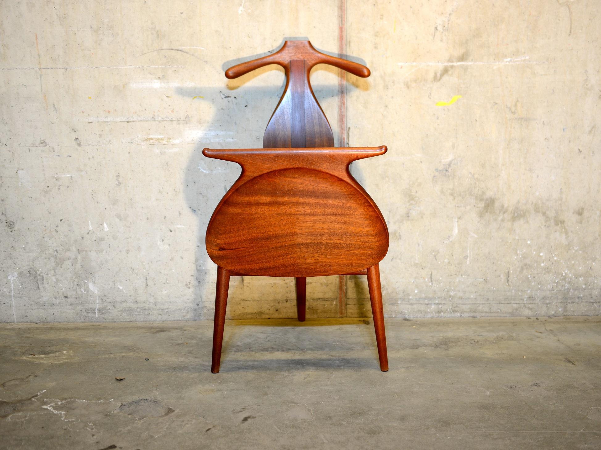 Valet Chair, PP250, Cuba Mahogany and Wenge, by Hans J. Wegner, PP Møbler DK In Good Condition For Sale In Limhamn, SE