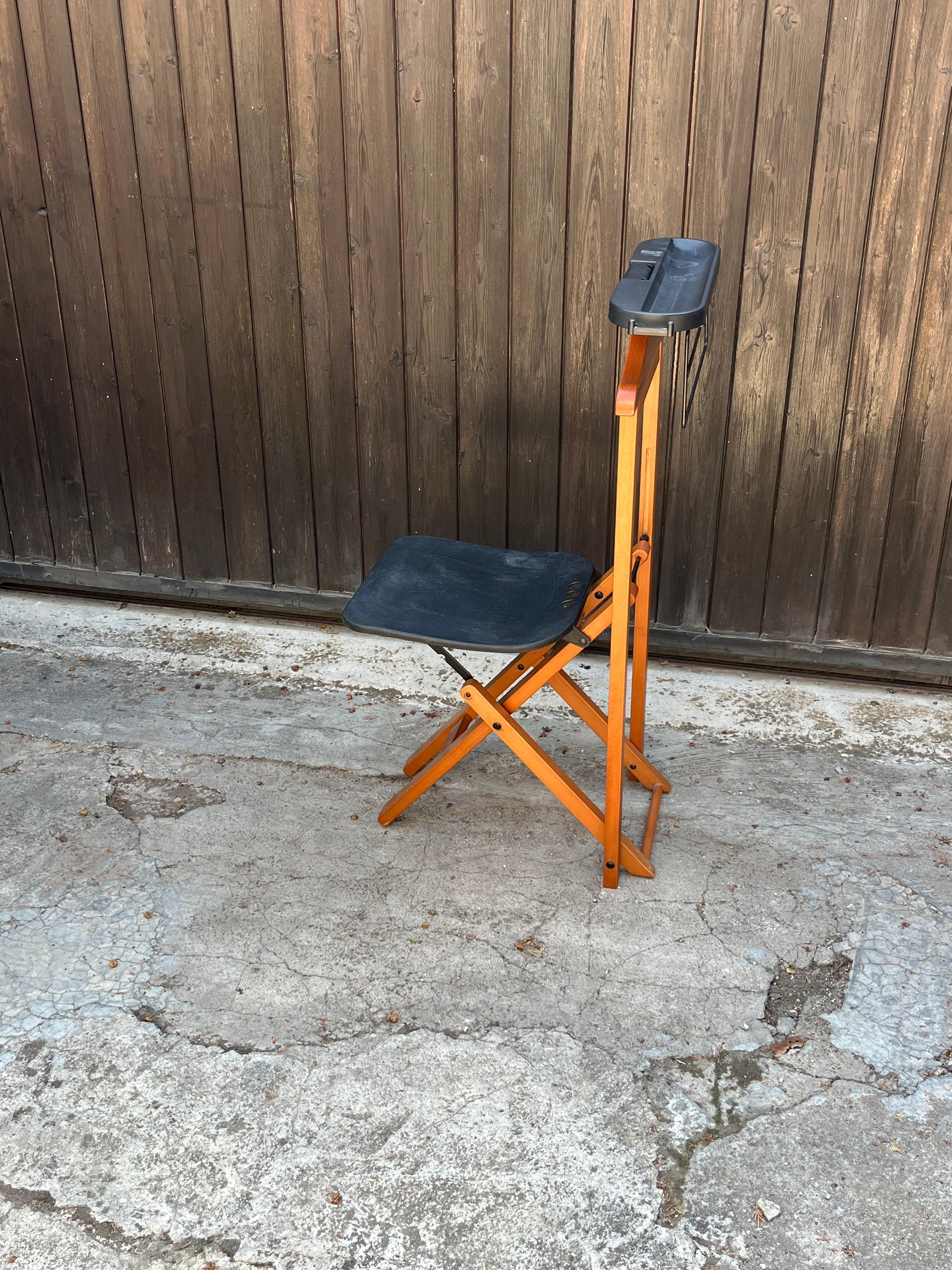 Valet/Appendiabiti pieghevole, con sedile, 