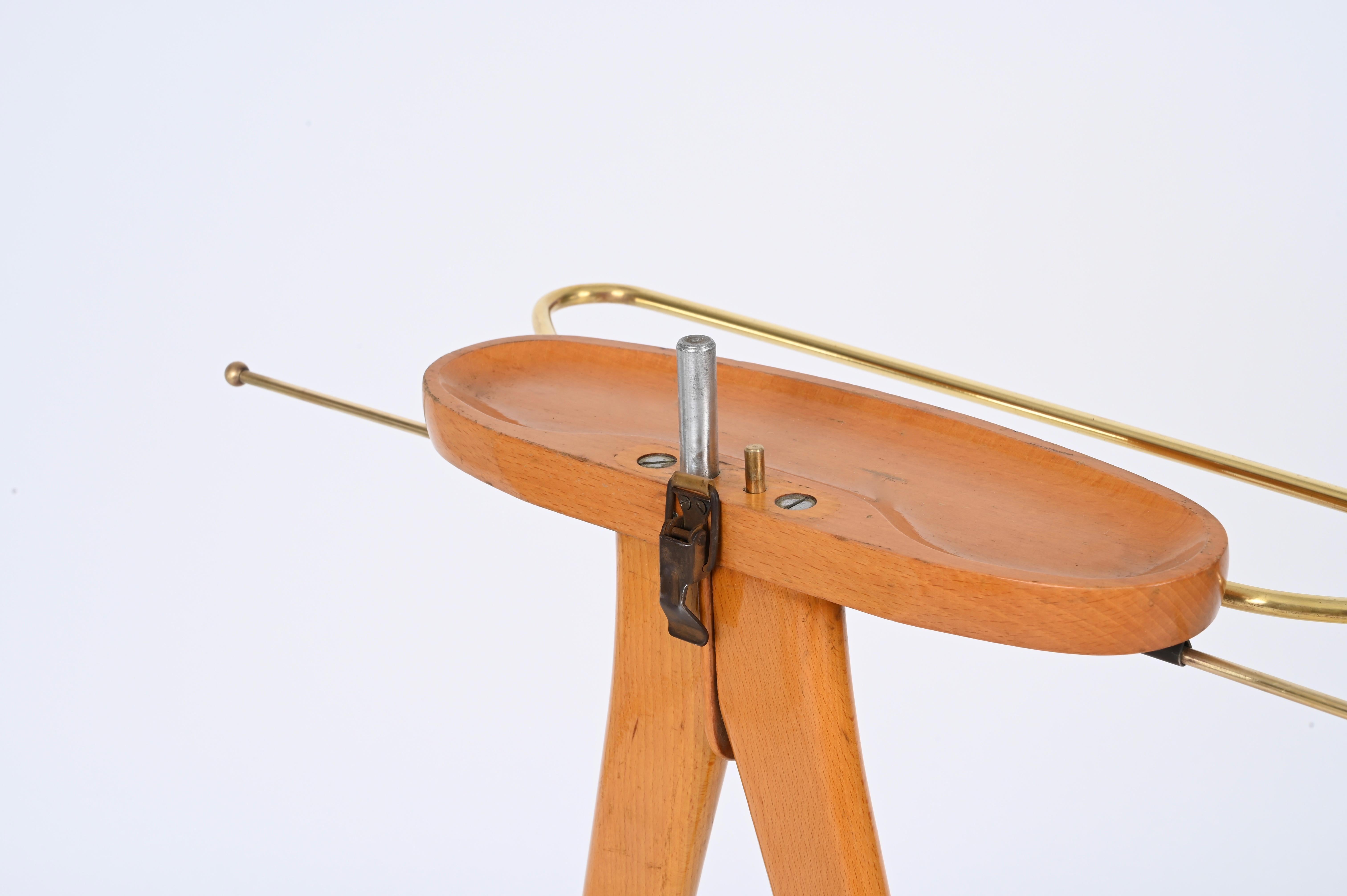 Valet in Beech and Brass by Ico Parisi for Fratelli Reguitti, Italy, 1960s For Sale 10