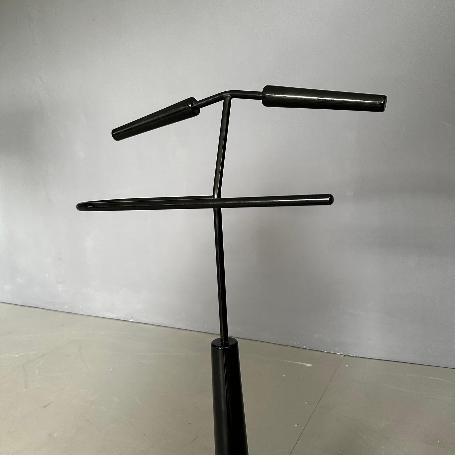 Late 20th Century Valet stand, 1980s, Italian manufacture, in black wood and cream metal base For Sale
