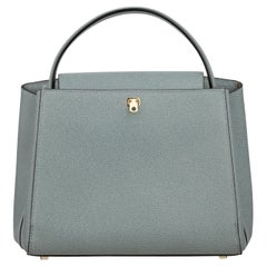 Valextra Brera in pelle martellata blu fumé con manico medio rigido dorato