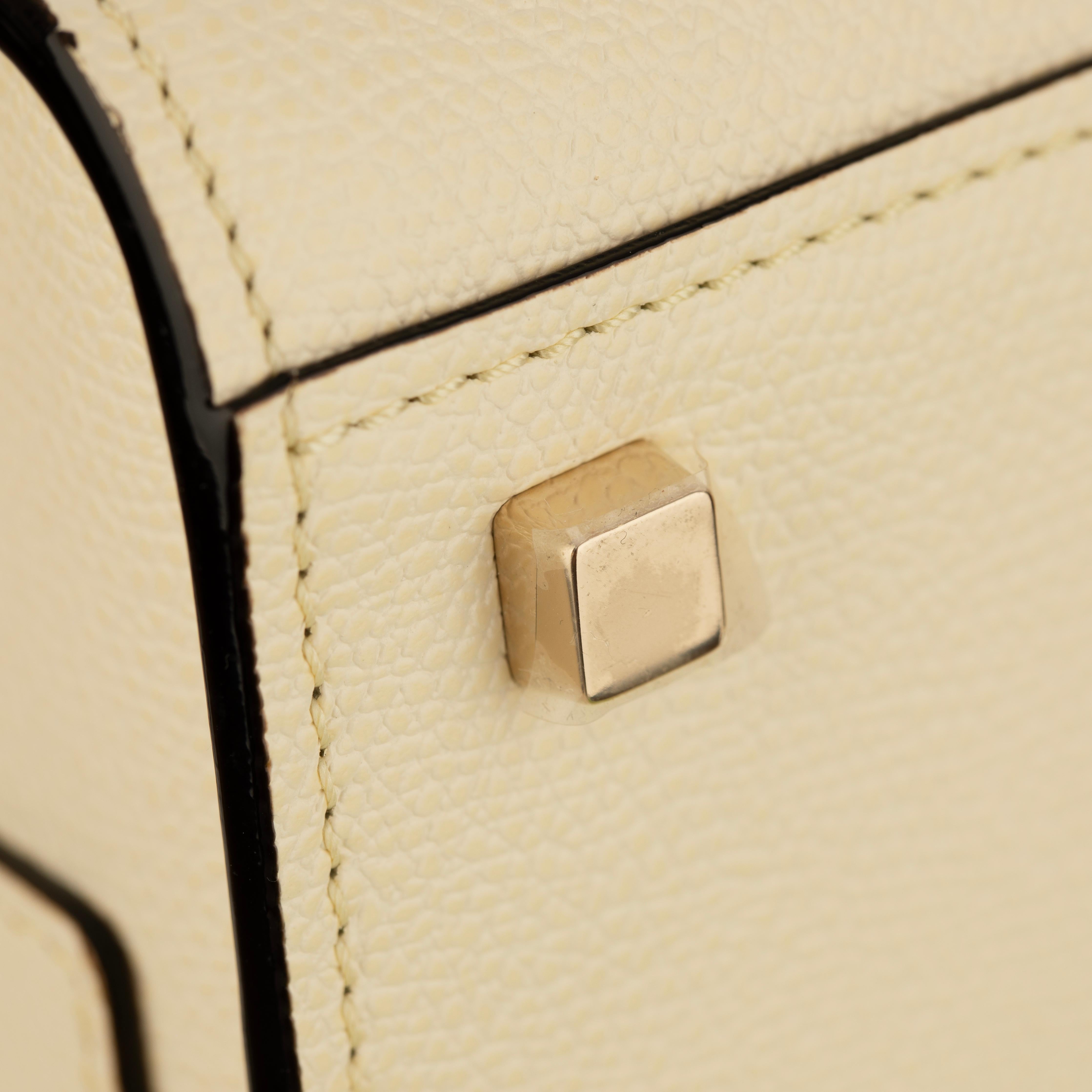 Valextra Iside - Sac à poignée moyenne en cuir blanc grainé Pergamena avec Gol en vente 11