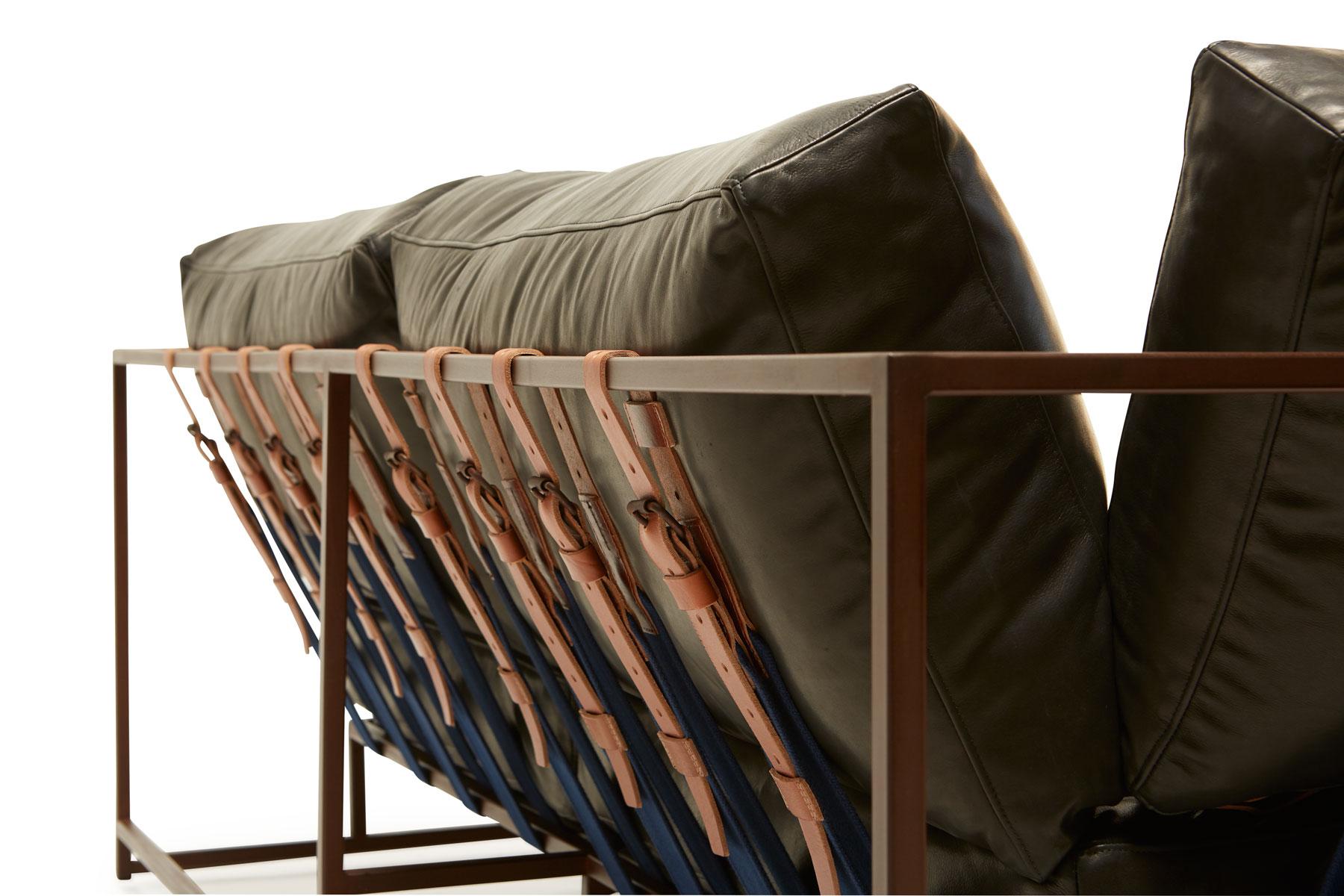 Valhalla Zweisitzer-Sofa aus Granitleder und marmoriertem Rost (Metallarbeit) im Angebot