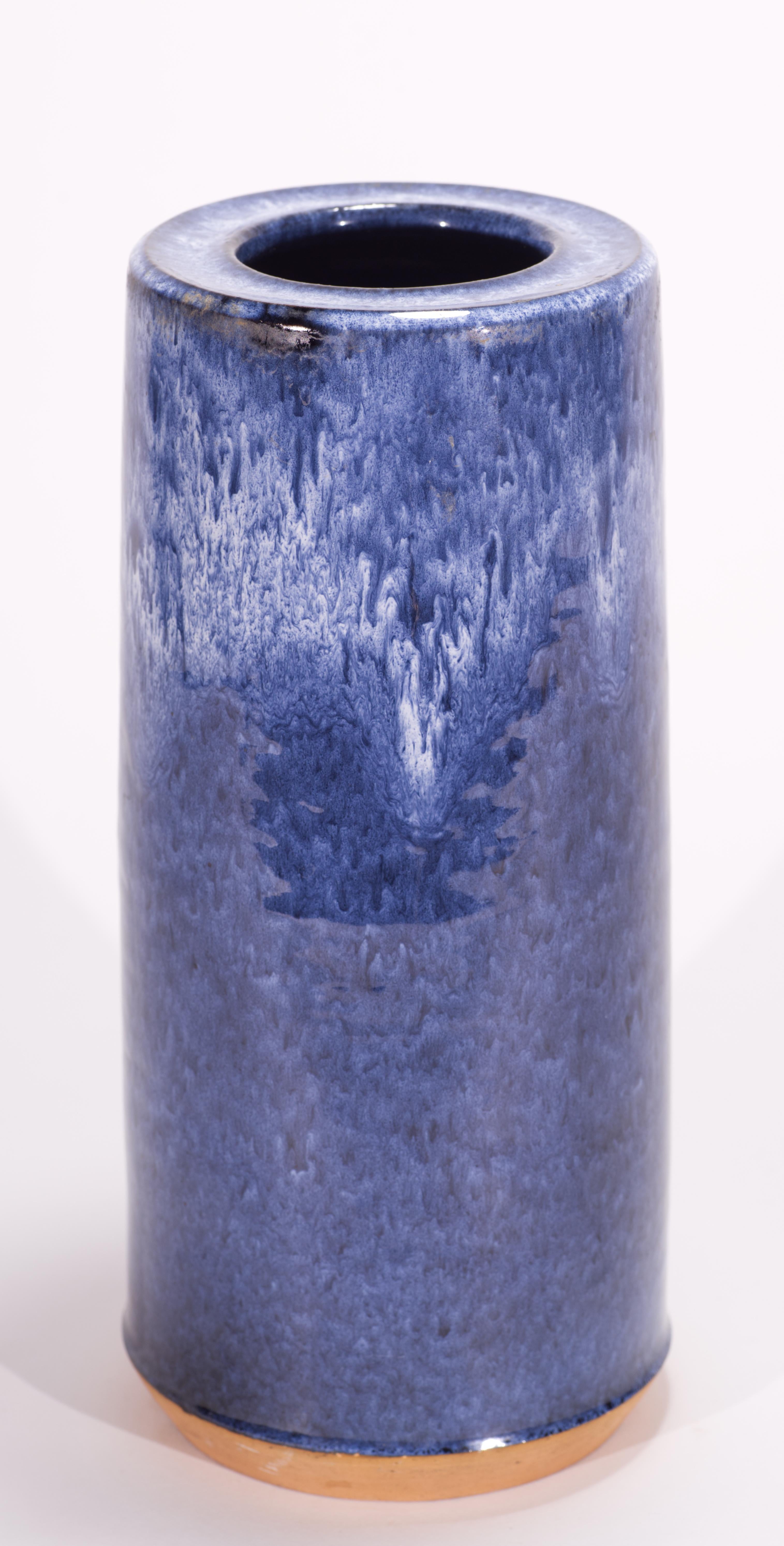 Danese Valholm Keramik Danimarca Vaso con smalto a goccia blu, The Modern Scandinavian Modern in vendita